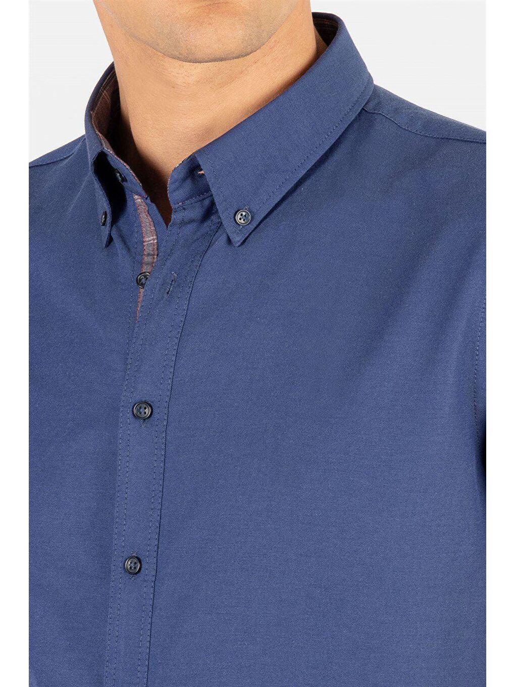 Erkek Slim Fit Dar Kesim Kısa Kollu Pamuklu Oxford Doku İndigo Düğmeli Yaka Gömlek-3