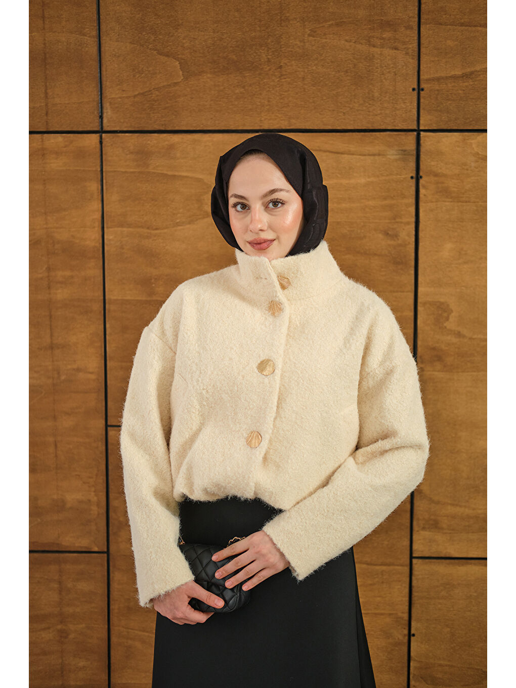 Kadın Düğmeli Kısa Keçe Kaban Ekru