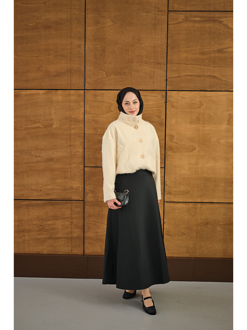 Kadın Düğmeli Kısa Keçe Kaban Ekru-1