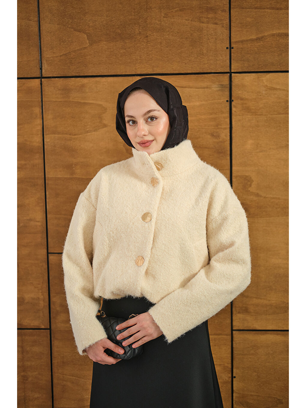 Kadın Düğmeli Kısa Keçe Kaban Ekru-2