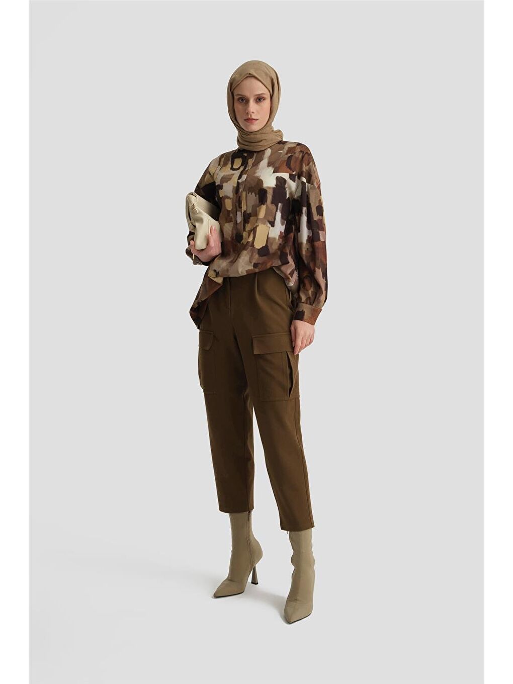 Beli Daraltılabilen Gabardin Pantolon 24K2705 Haki-1