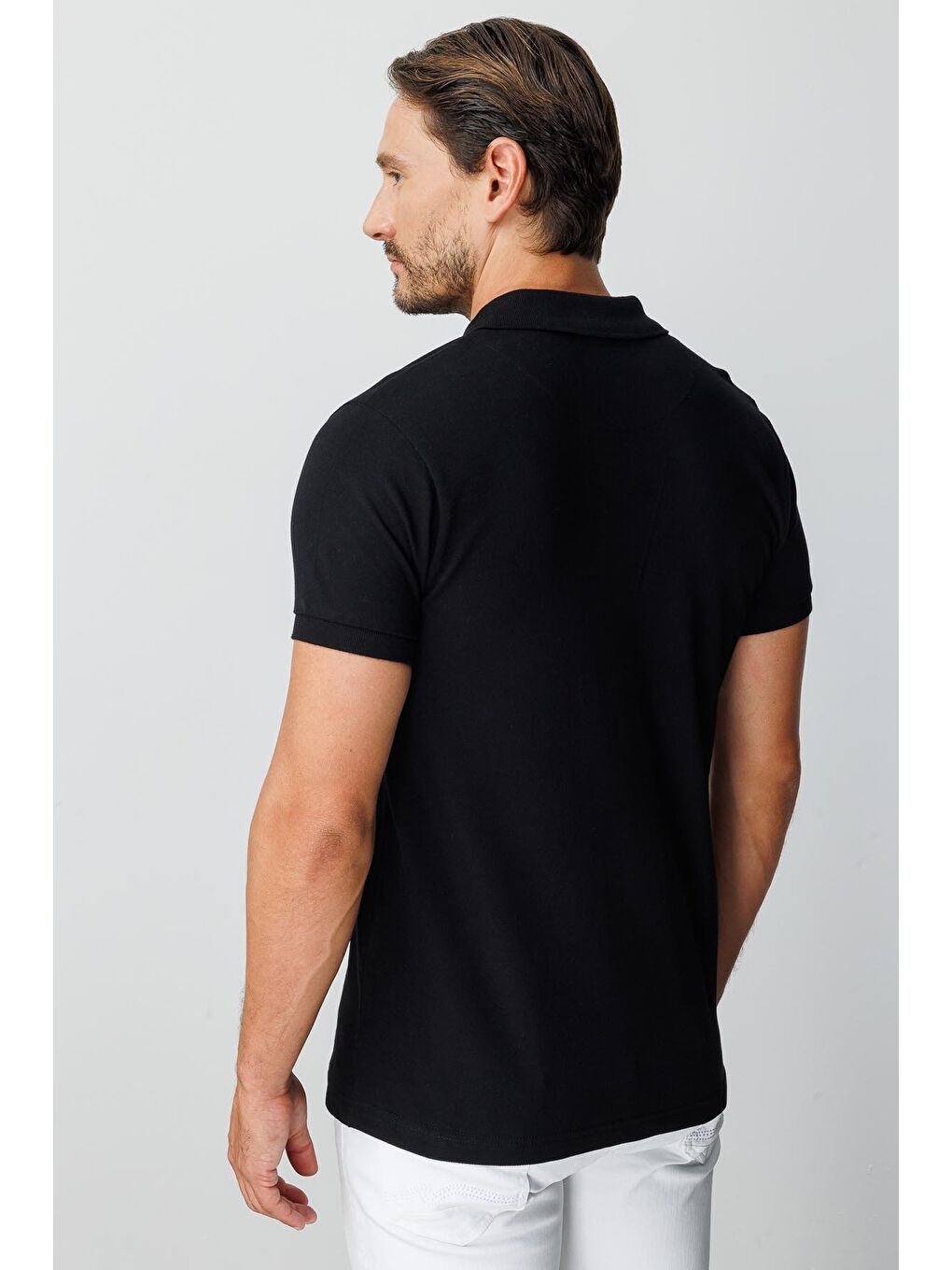 Siyah Modern Fit Dar Kalıp Polo Yaka Düz Kısa Kollu %100 Pamuk Tişört-4
