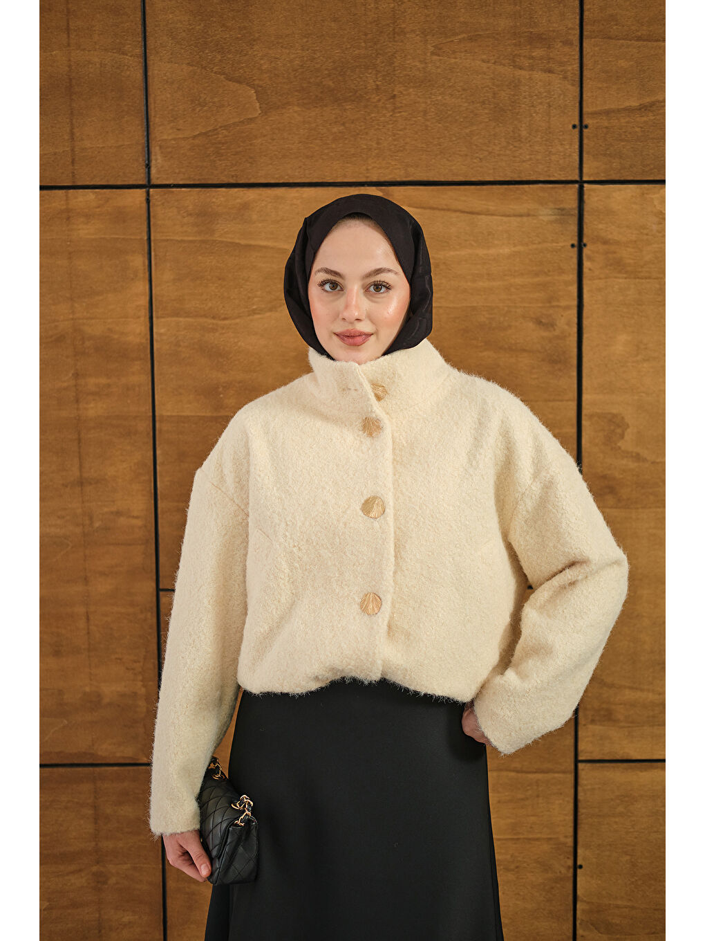 Kadın Düğmeli Kısa Keçe Kaban Ekru-4