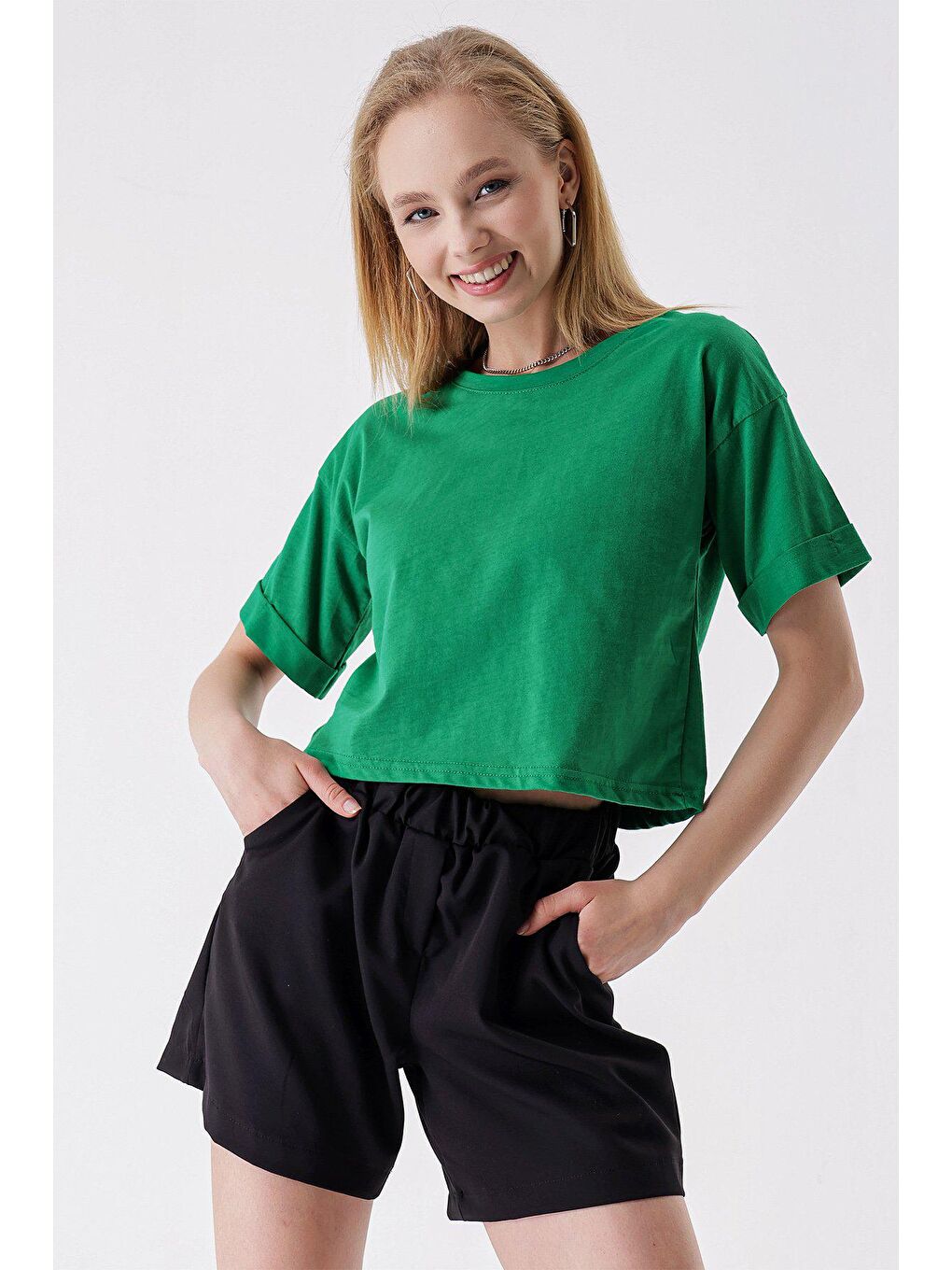 Yeşil Penye Kol Katlamalı Kısa T-SHİRT-2
