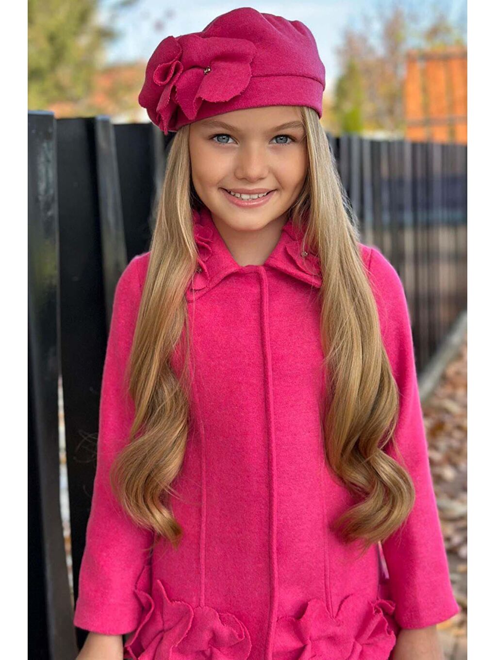 Kız Çocuk Yakası Taş ve Yonca Detaylı Çıtçıt Düğmeli Fuşya Kaşe-1