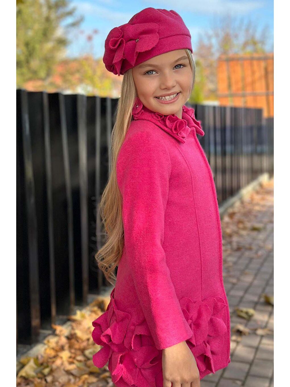 Kız Çocuk Yakası Taş ve Yonca Detaylı Çıtçıt Düğmeli Fuşya Kaşe-3