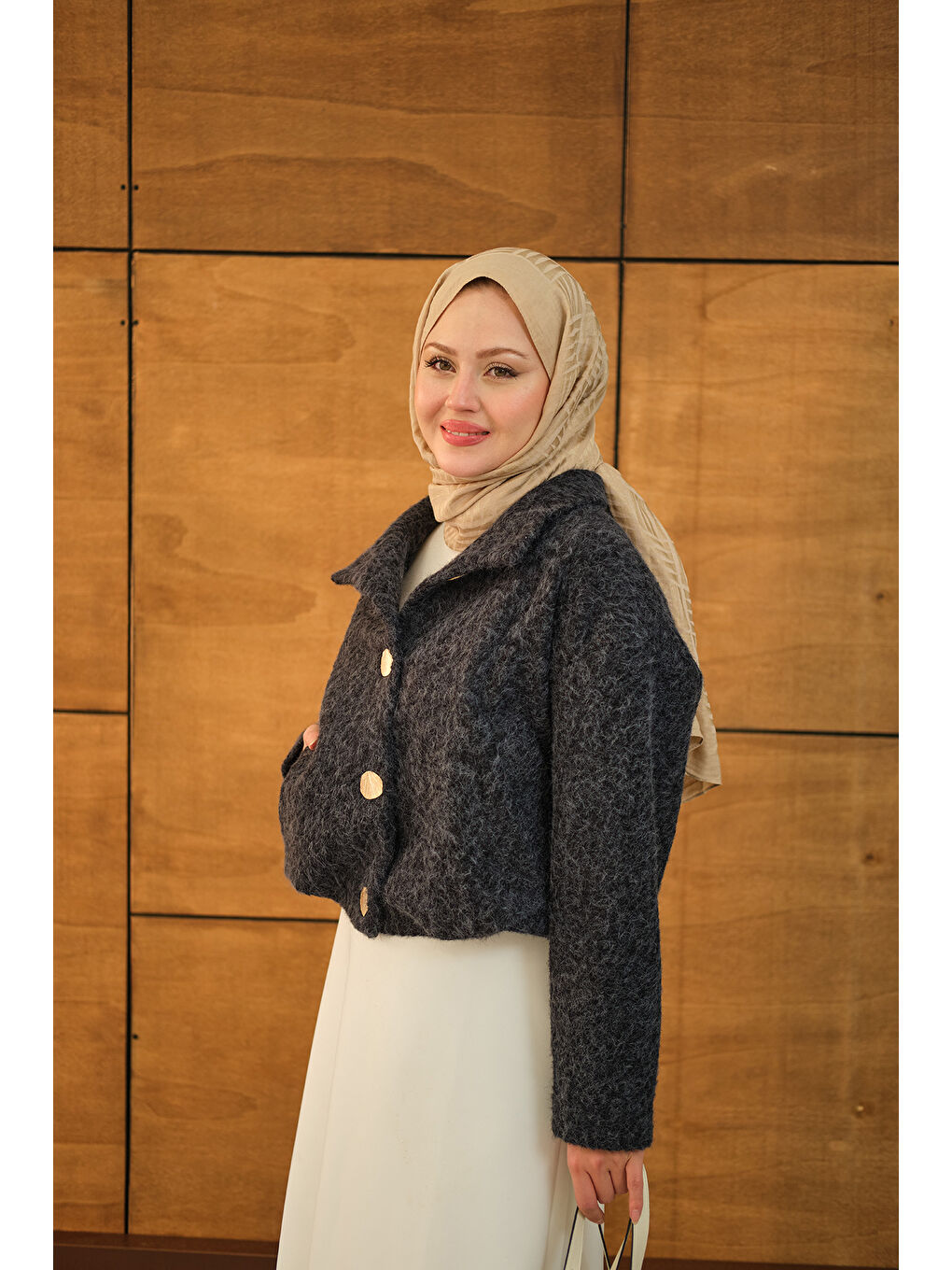 Kadın Düğmeli Kısa Keçe Kaban Lacivert