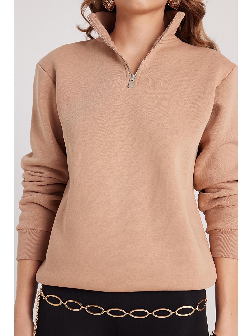 Bej Kadın Relax Fit Rahat Kesim Pamuklu İçi Polarlı Yarım Fermuarlı Taş Renk Dik Yaka Sweatshirt-2