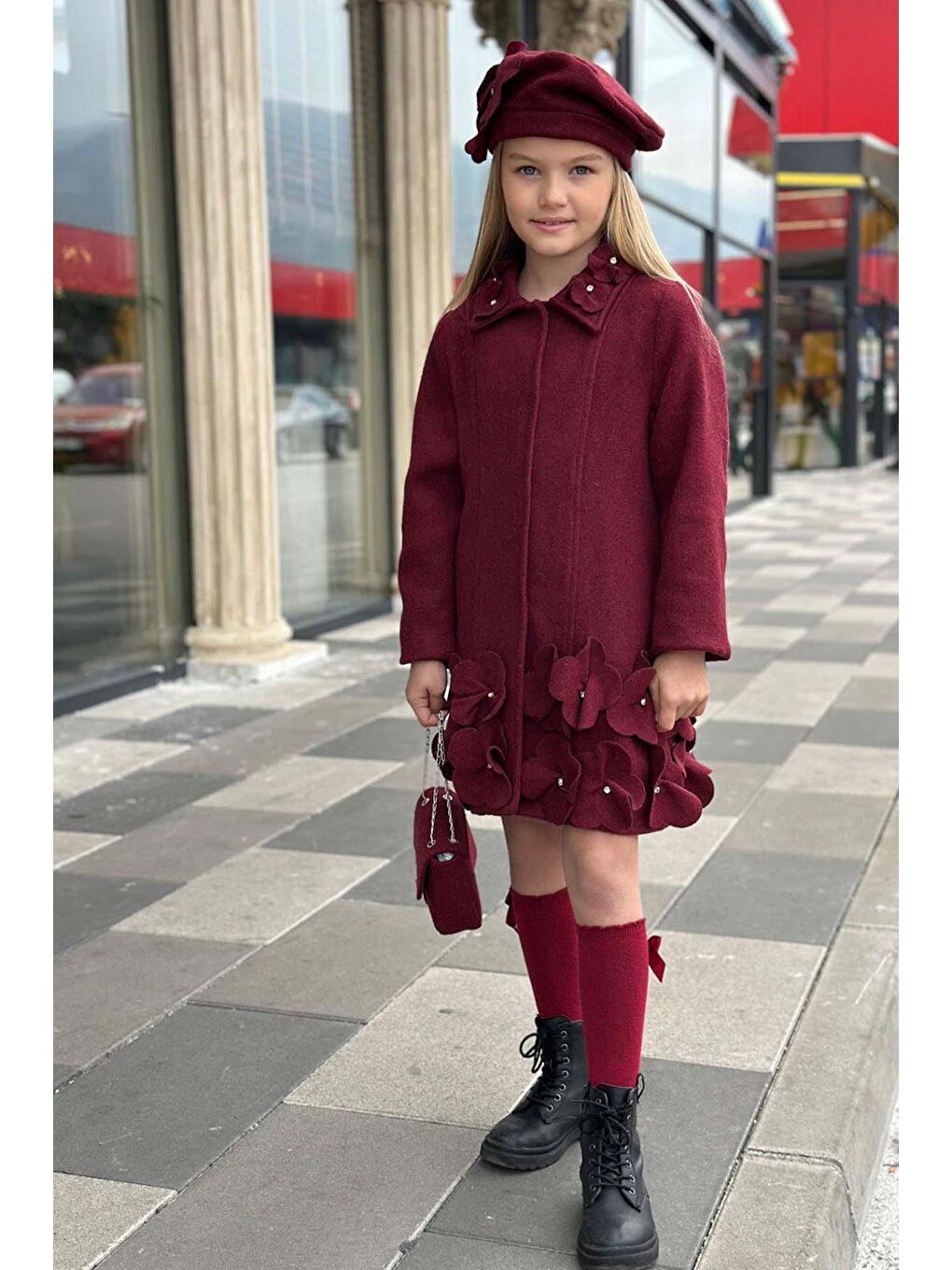 Kız Çocuk Yakası Taş ve Yonca Detaylı Çıtçıt Düğmeli Bordo Kaşe-1