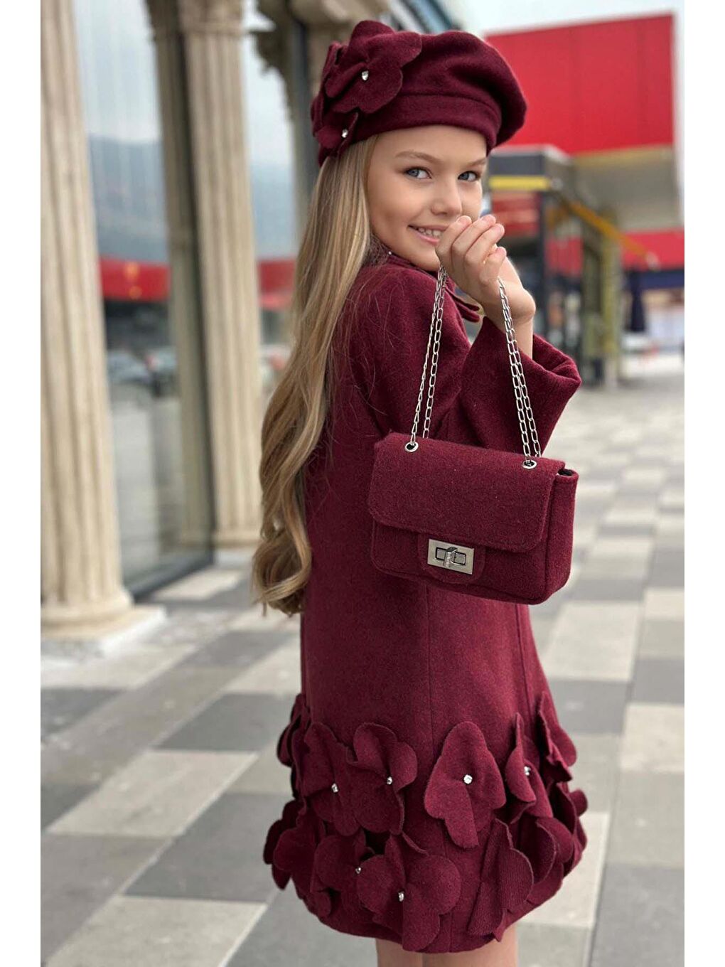 Kız Çocuk Yakası Taş ve Yonca Detaylı Çıtçıt Düğmeli Bordo Kaşe-2