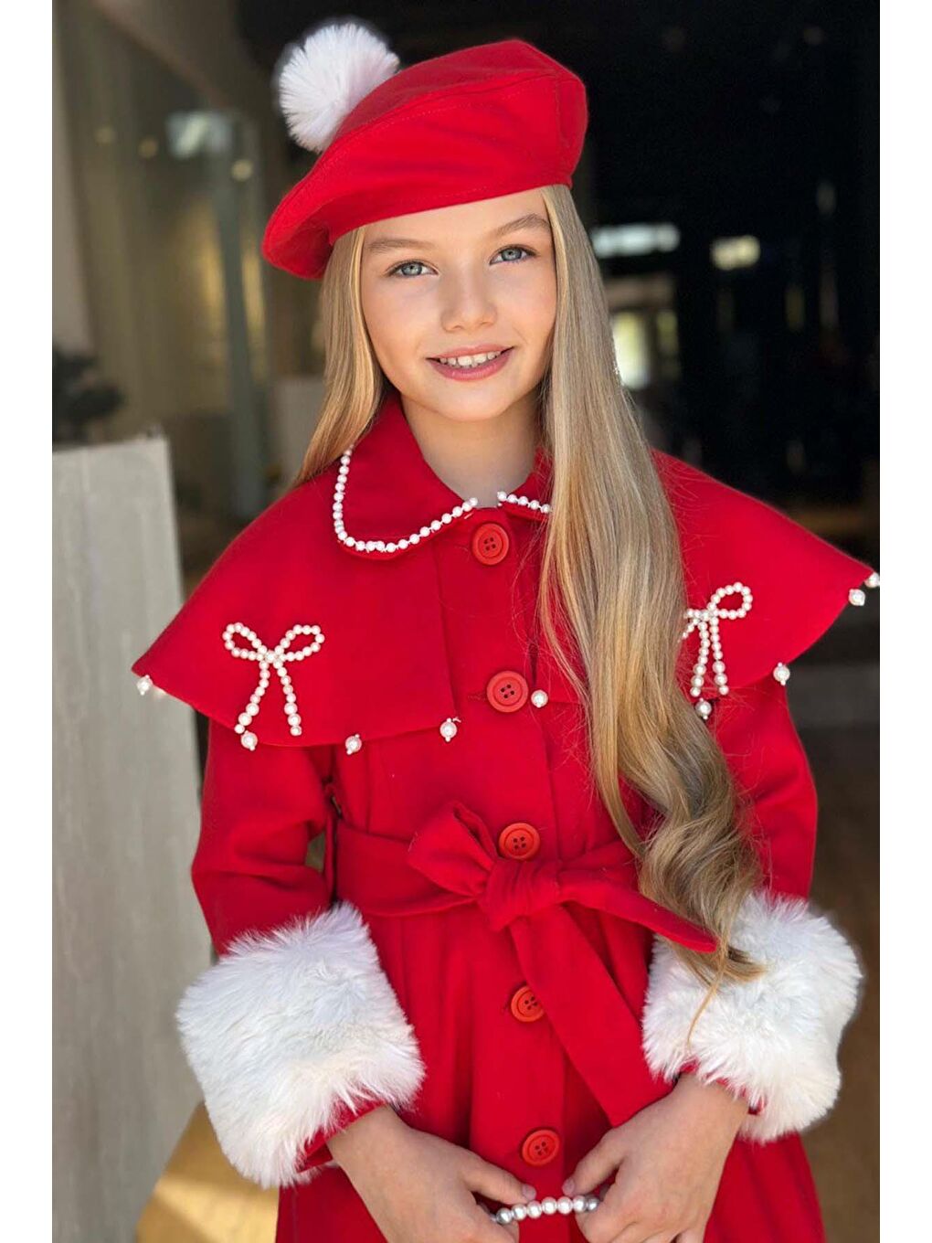 Kız Çocuk Boydan Yakası İnci Taş İşlemeli Şal Detaylı Kemerli Kırmızı Kaşe-2