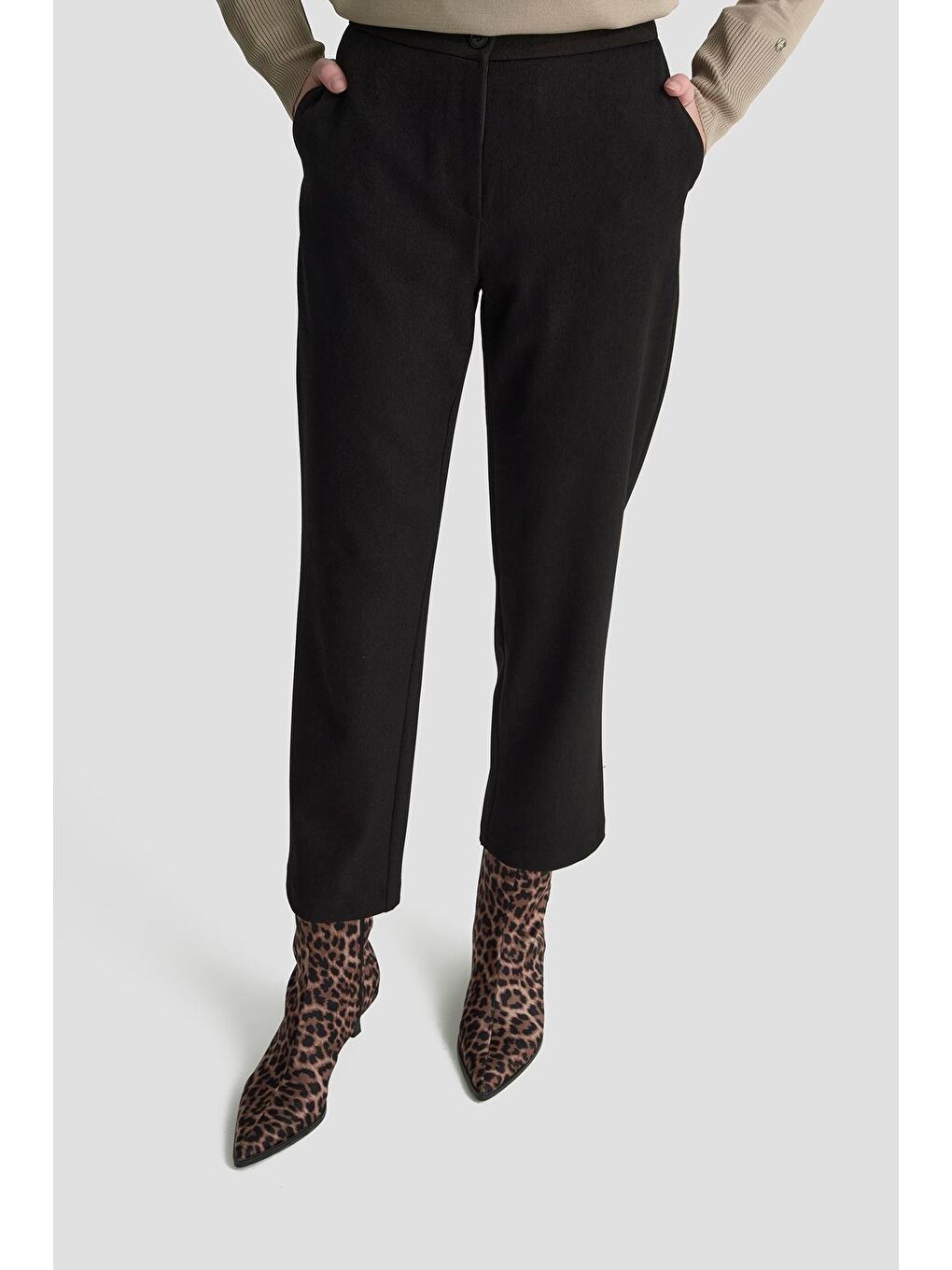 Beli Lastikli Klasik Pantolon 25Kd1113 Siyah-3