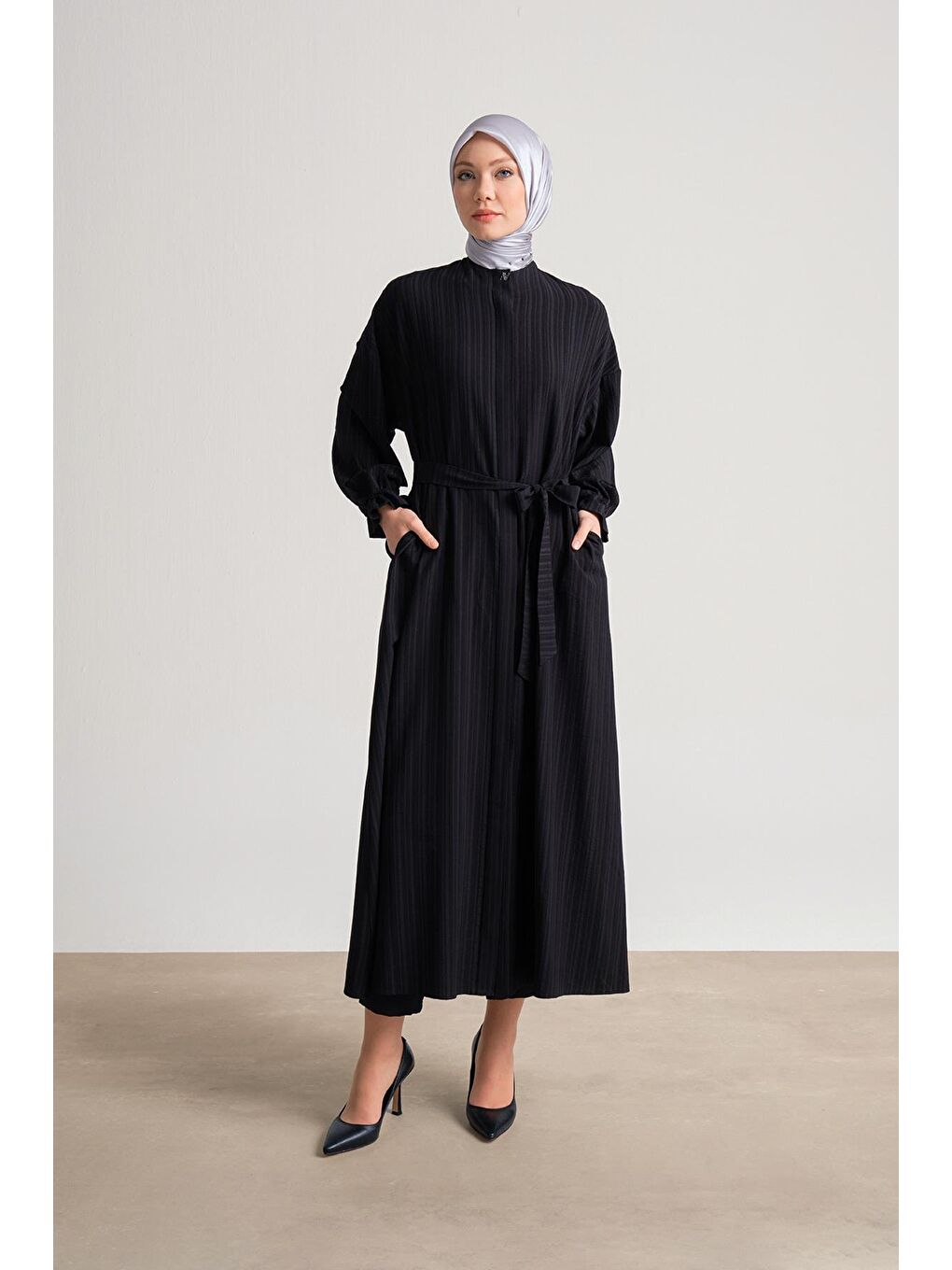 Kolu Daraltılabilen Dokulu Viskon Ferace 24Y8801 Siyah