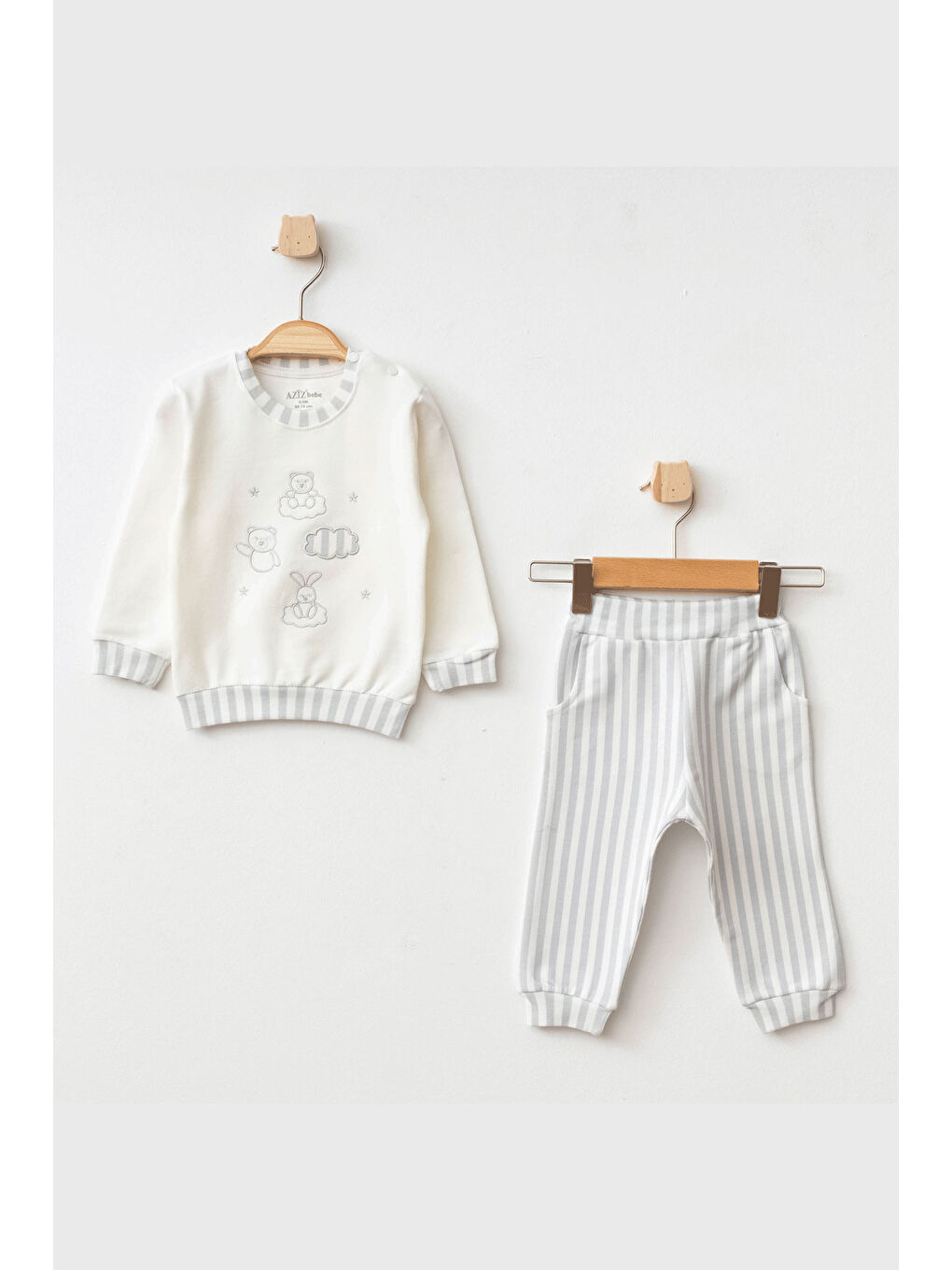 AZİZ BEBE Ekru Erkek Bebek Nakışlı Sweatshirt Pantolon 2 'li Alt Üst Bebek Takımı 3 Ay - 36 Ay