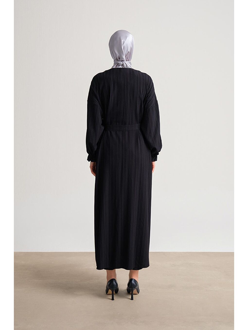 Kolu Daraltılabilen Dokulu Viskon Ferace 24Y8801 Siyah-5