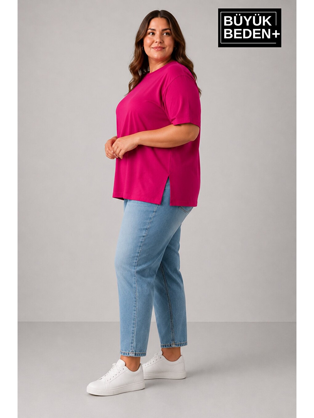 Fuşya Büyük Beden Kadın Bisiklet Yaka Yırtmaç Detaylı 3XL-6XL Tunik Tişört SPR26BTSK501-1