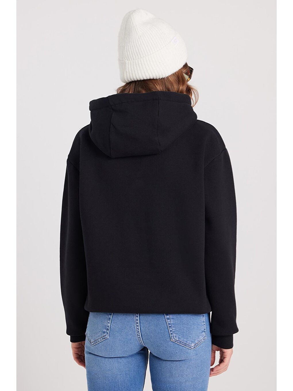 Kadın Oversize Geniş Kesim Pamuklu Yumuşak Dokulu İçi Polarlı Basic Siyah Kapüşonlu Sweatshirt-6