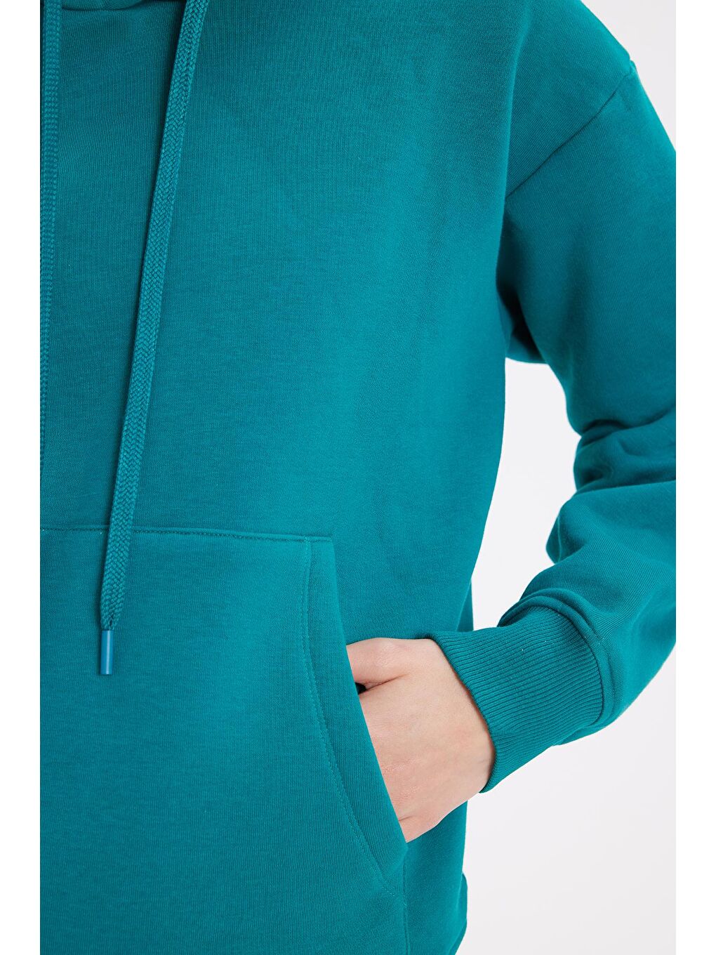 Kadın Oversize Geniş Kesim Pamuklu Yumuşak Dokulu İçi Polarlı Basic Yeşil Kapüşonlu Sweatshirt-2