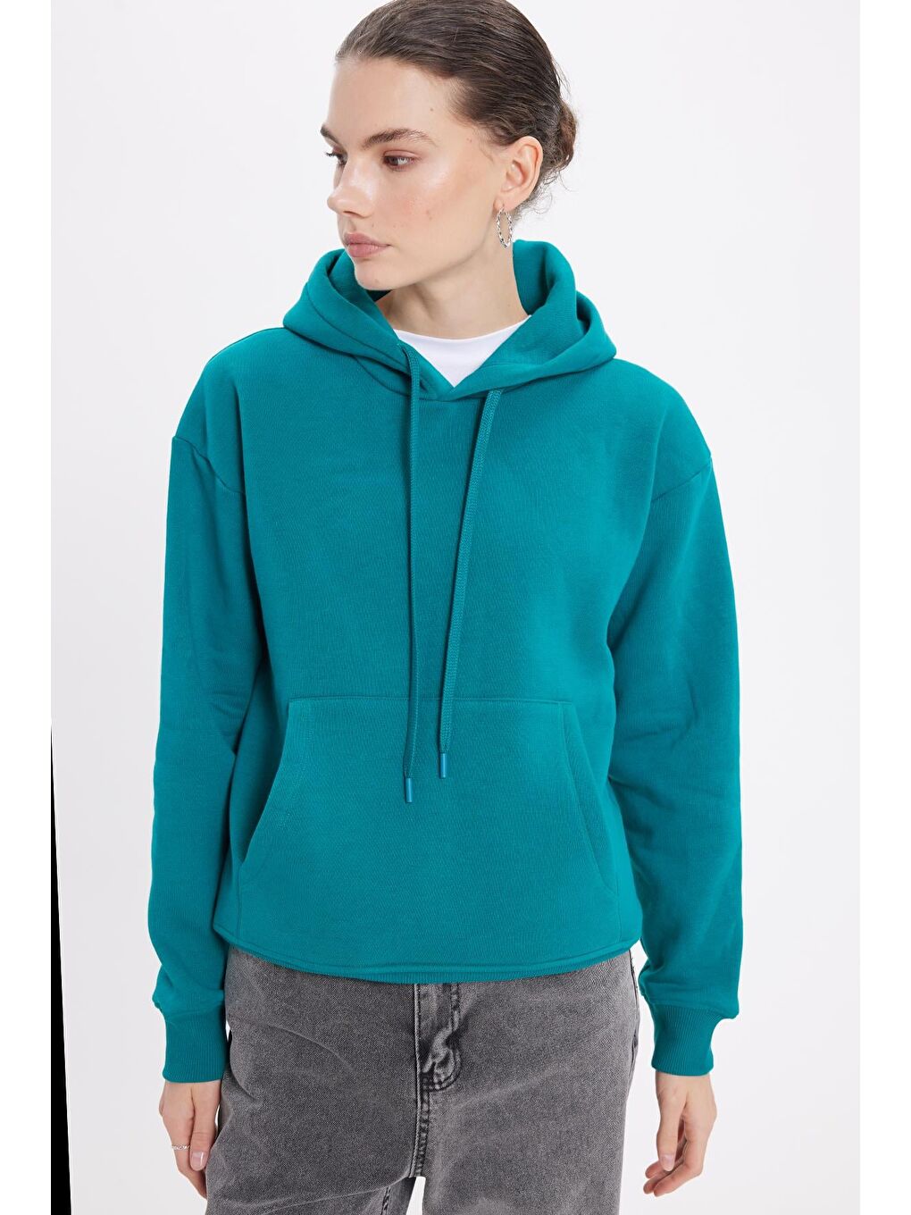 Kadın Oversize Geniş Kesim Pamuklu Yumuşak Dokulu İçi Polarlı Basic Yeşil Kapüşonlu Sweatshirt-5