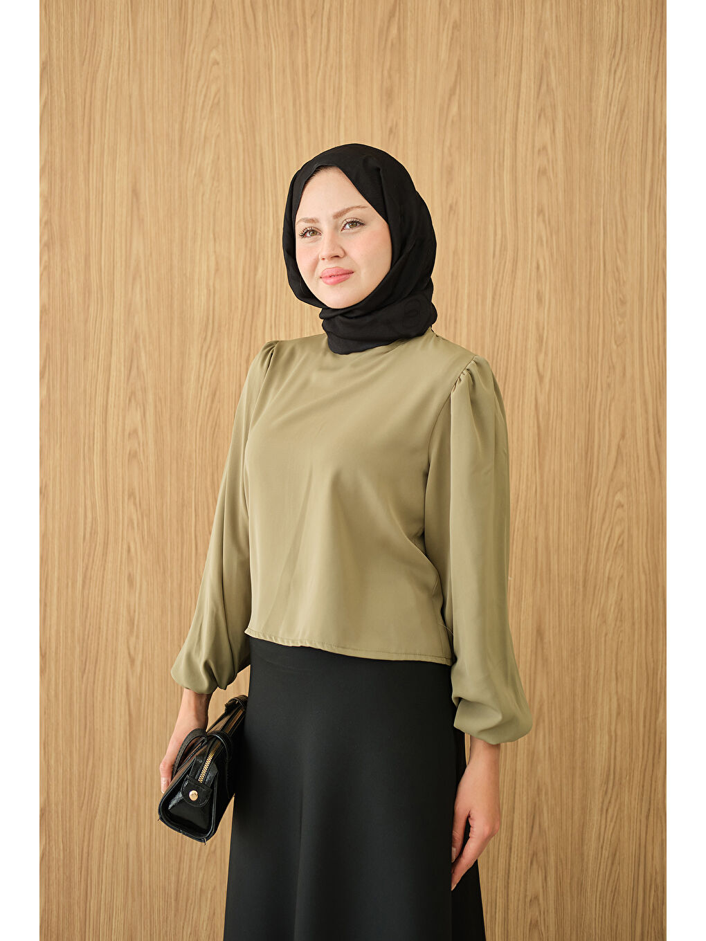 Kadın Dik Yakalı Ve Balon Kol Bluz Yeşil-1