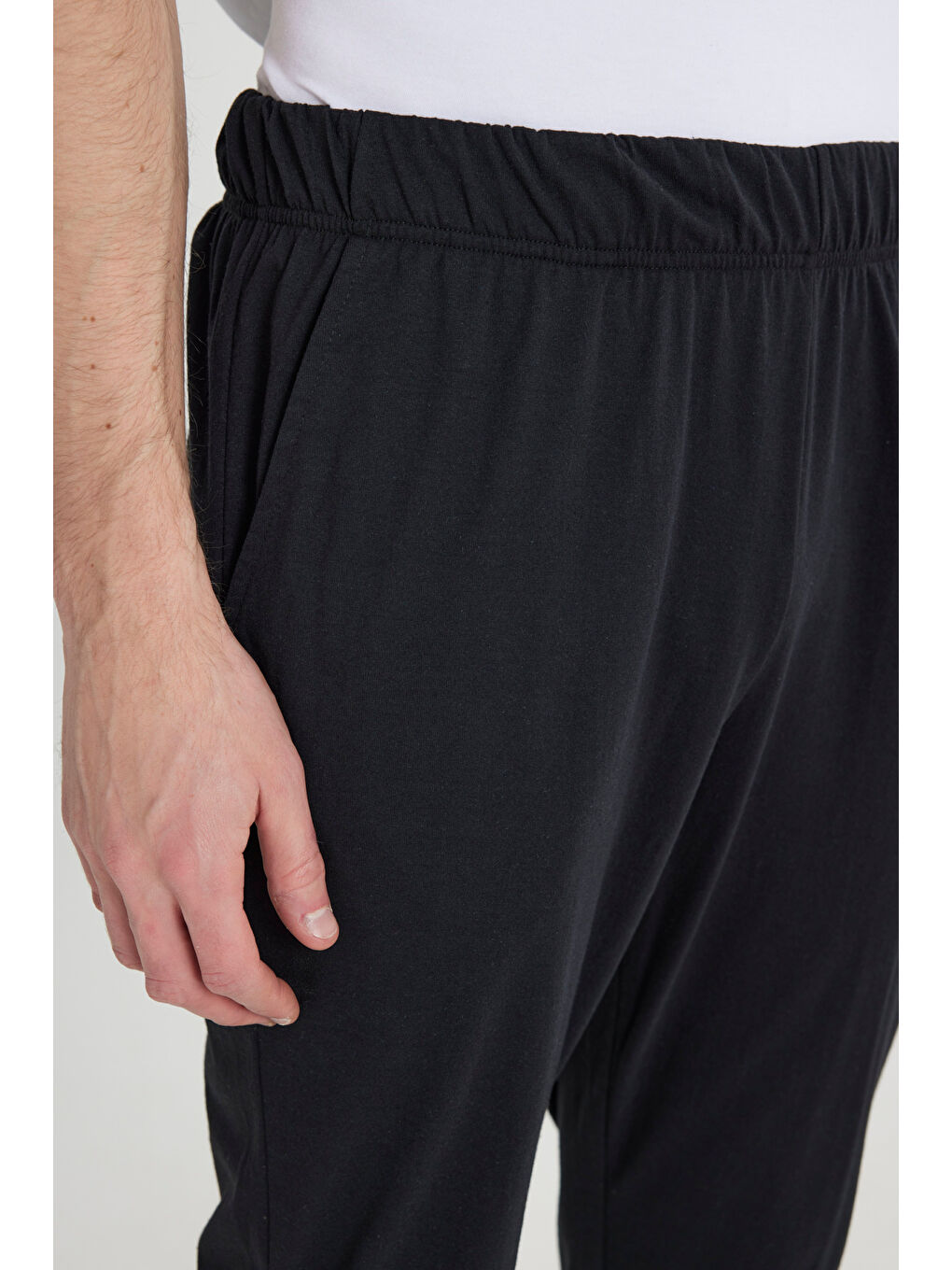 Erkek Siyah Pamuklu Standart Fit Normal Kesim Beli Lastikli Cepli Pijama Altı-4