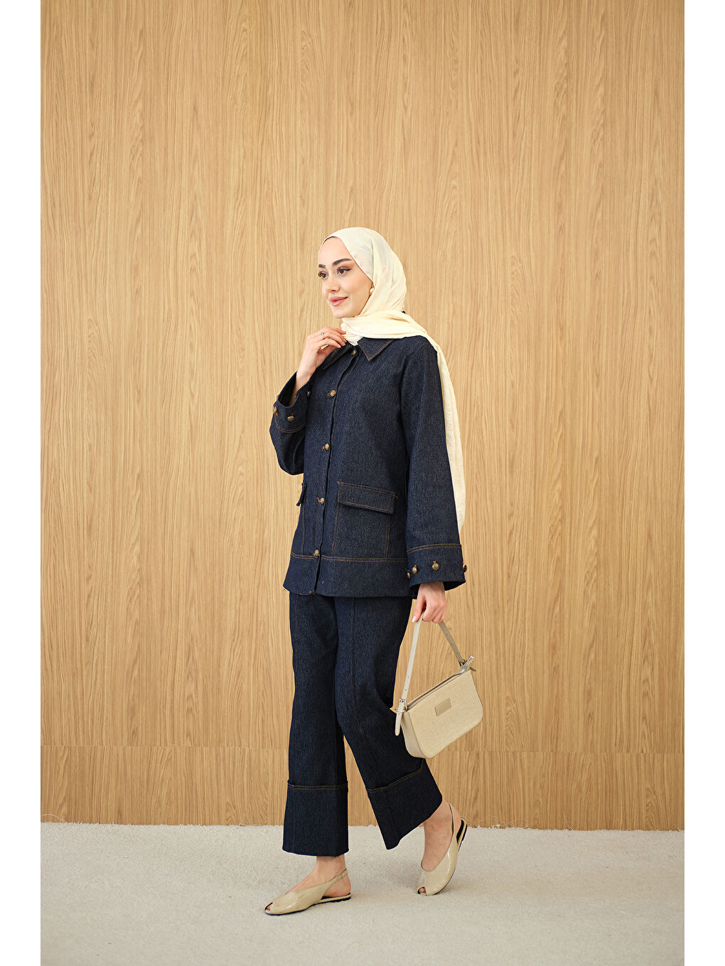 Kadın Düğme Detay Çift Cepli Jean Takım Lacivert