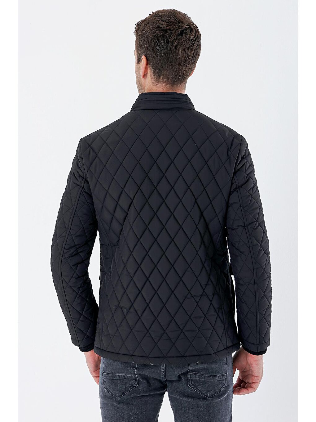 Siyah Kapitone Dik Yaka Astarlı Büyük Beden Comfort Fit Rahat Kesim Casual Mont 1007235265-6