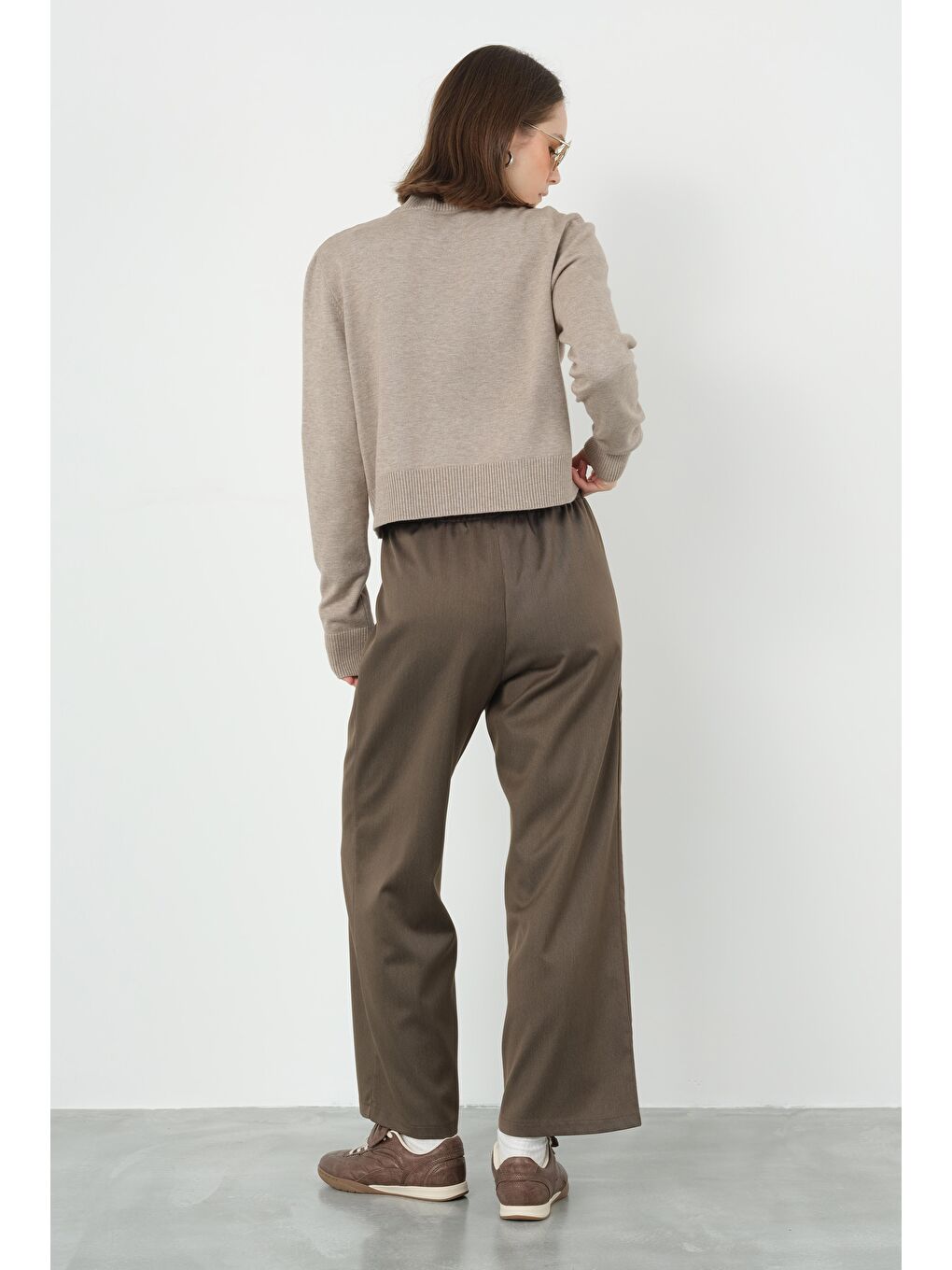 Kahverengi Önü Dikiş Detaylı Pantolon Ceviz Kabuğu-2