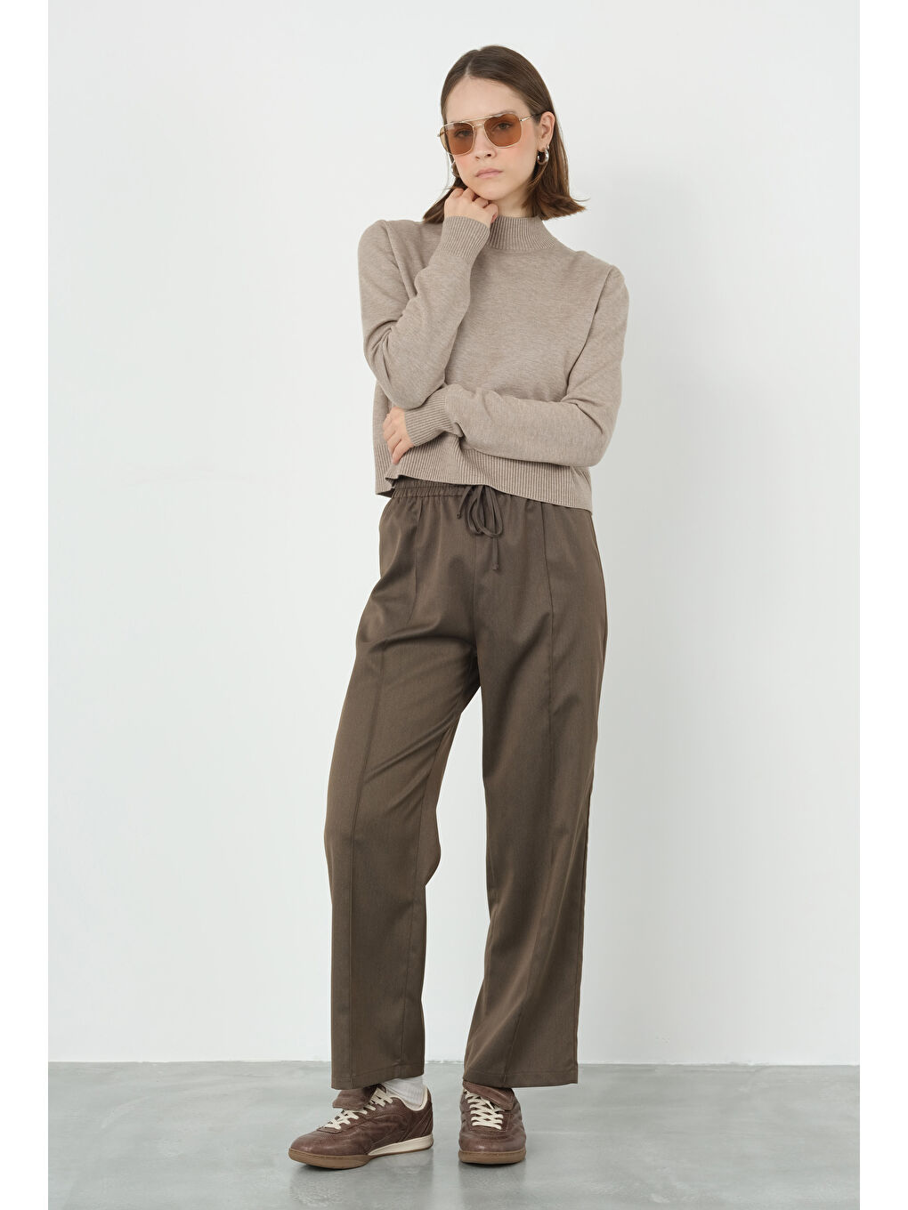 Kahverengi Önü Dikiş Detaylı Pantolon Ceviz Kabuğu-4