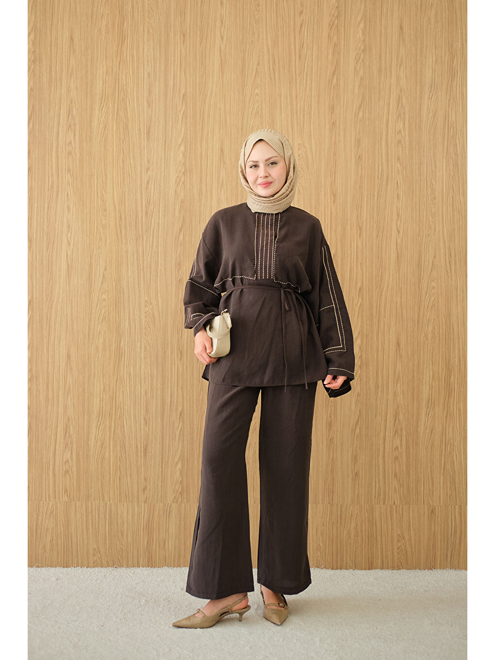 Kadın Nakış Detay Bel Bağlamalı Takım Kahverengi-1