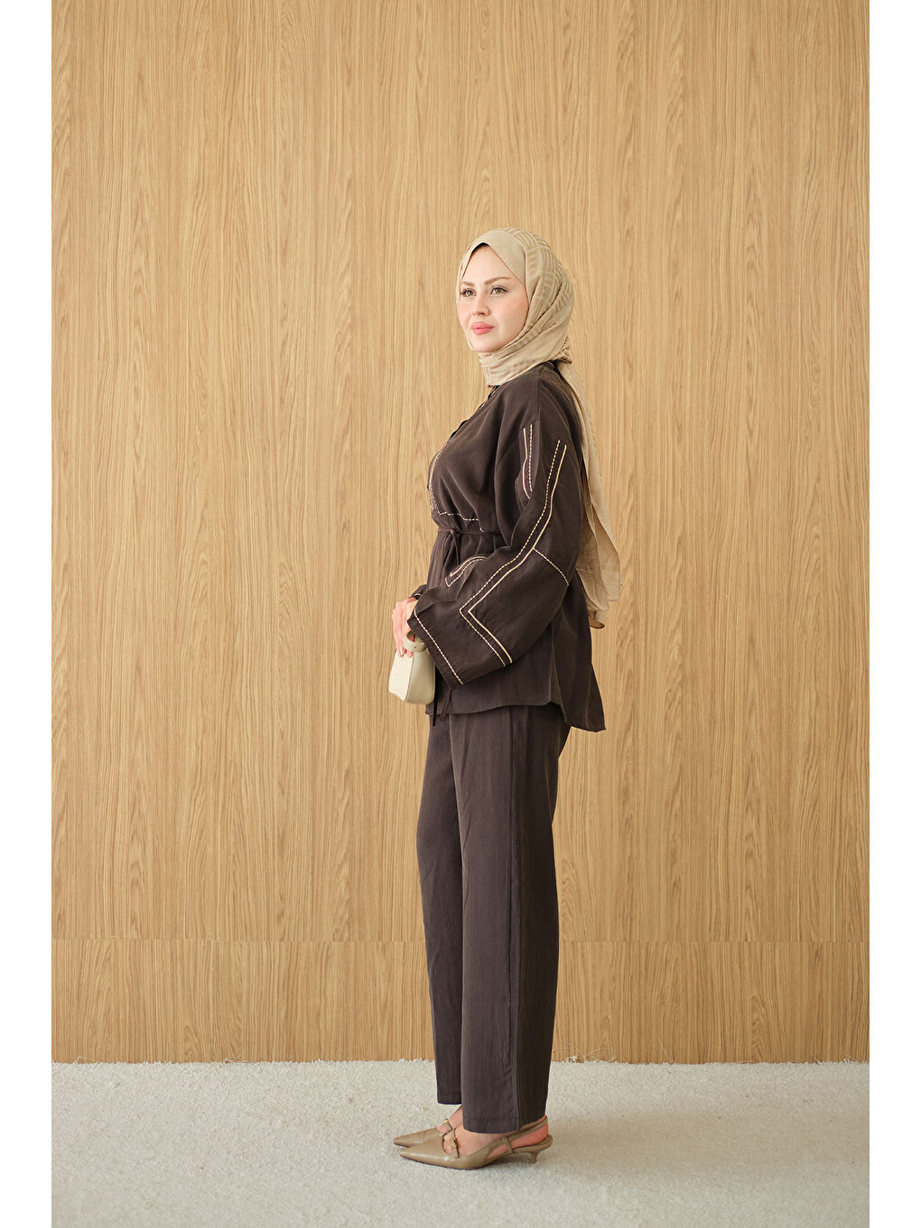 Kadın Nakış Detay Bel Bağlamalı Takım Kahverengi-4