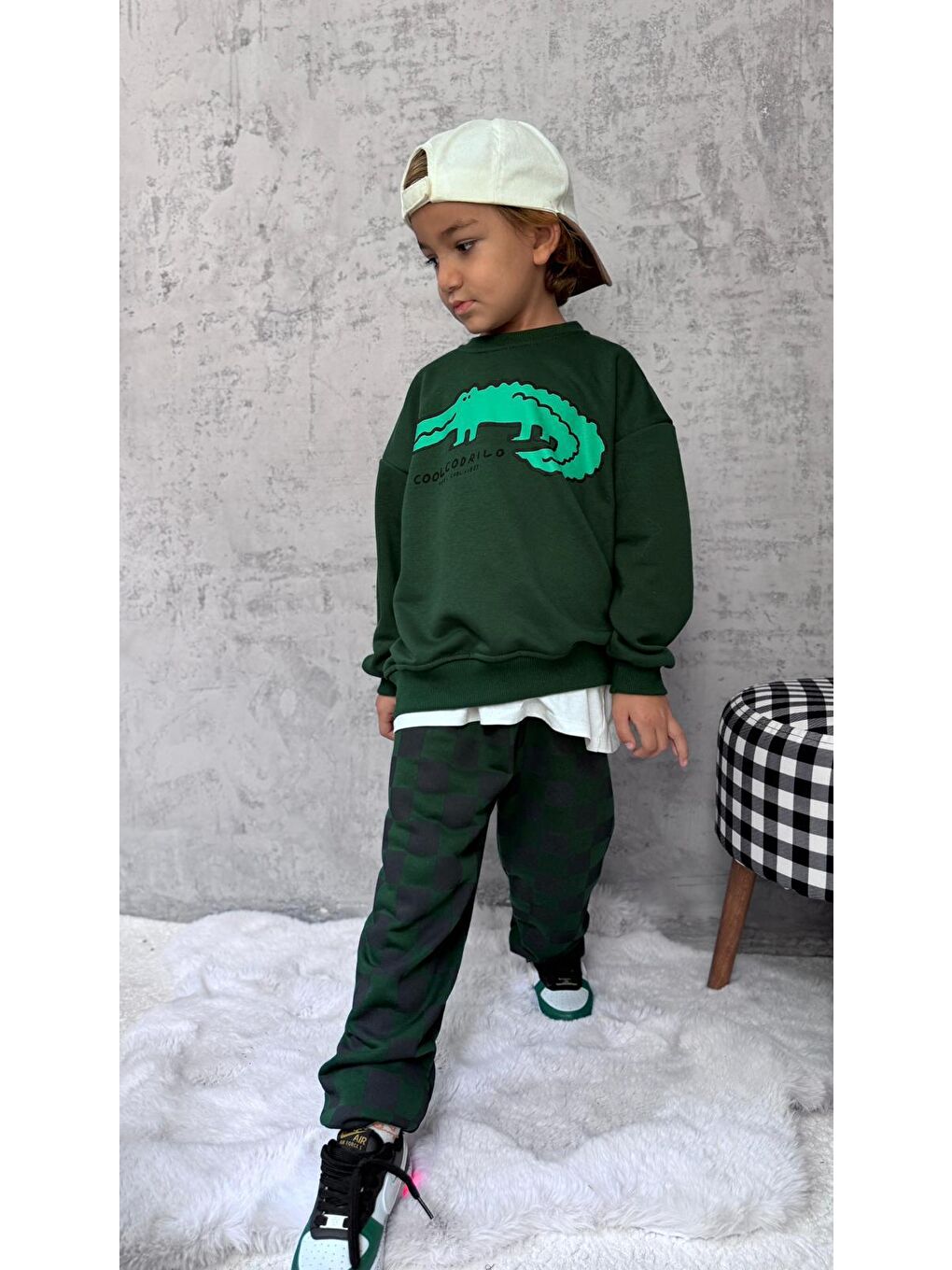 Erkek Çocuk Pamuklu Yeşil Timsah Baskılı Sweatshirt Ve Kare Desenli Eşofman Takım-1