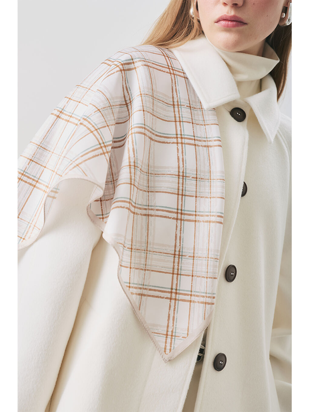 Sarı Desenli Orta Boy Saten Fular Novel Krem-2