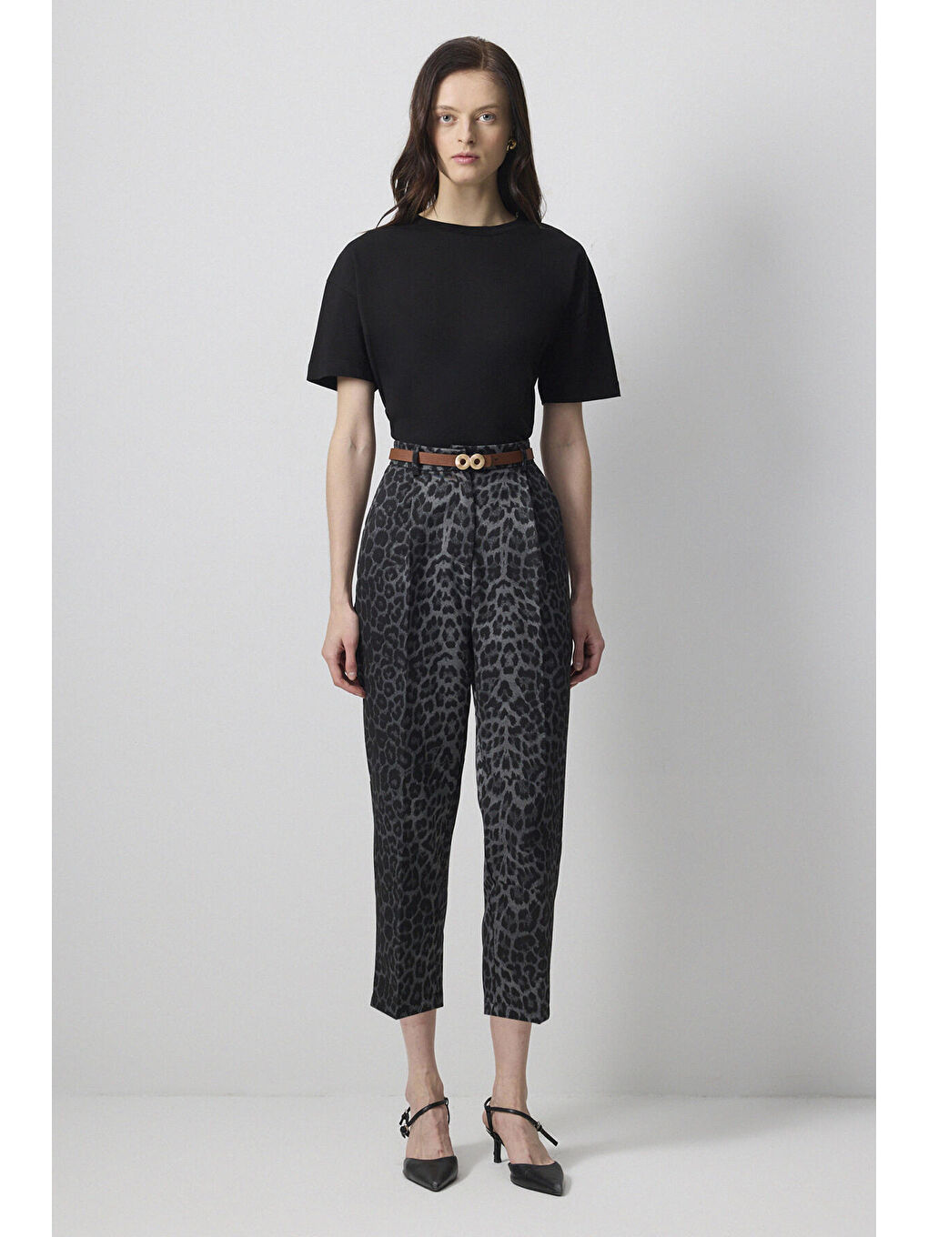 Gri Leopar Desenli Havuç Pantolon
