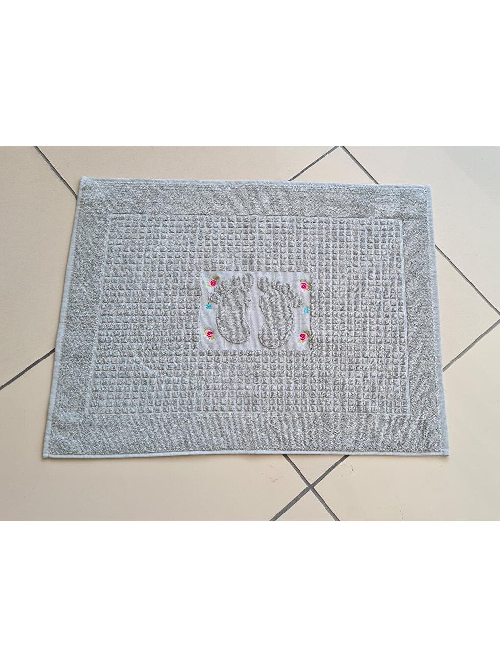 Güldestan Nakışlı Ayak Havlusu Gri-0