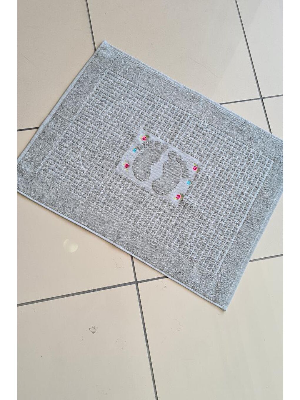 Güldestan Nakışlı Ayak Havlusu Gri-2