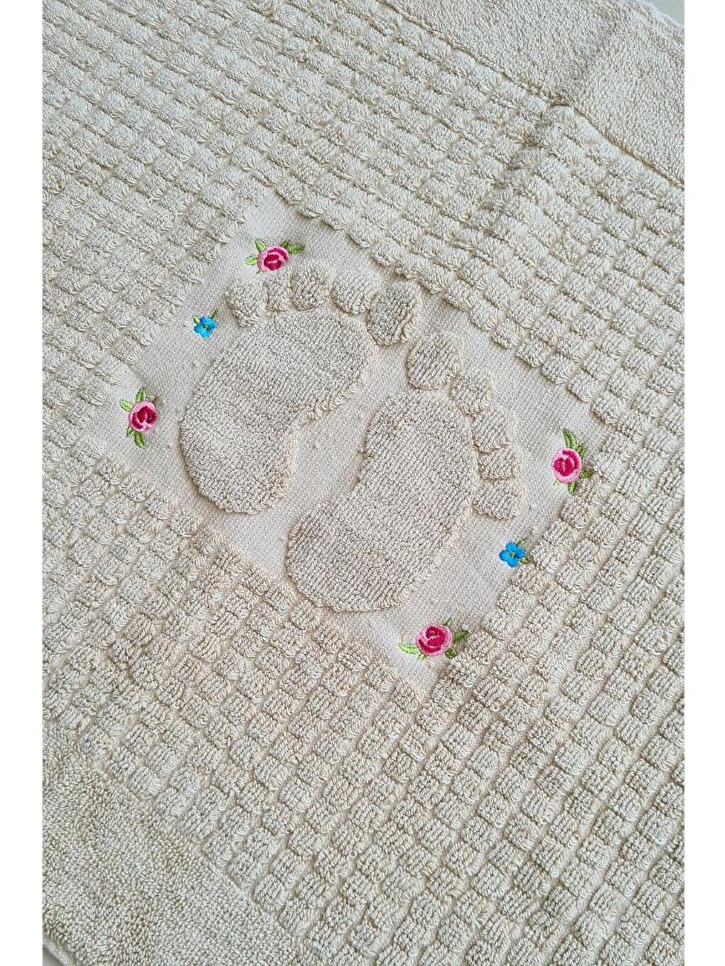 Güldestan Nakışlı Ayak Havlusu Bej-3