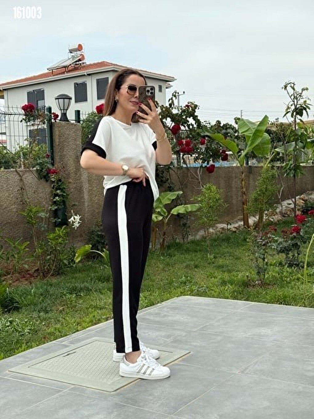 Siyah Kadın Kısa Kollu Modal Dokulu Kumaş Yanı Şeritli Takım-1