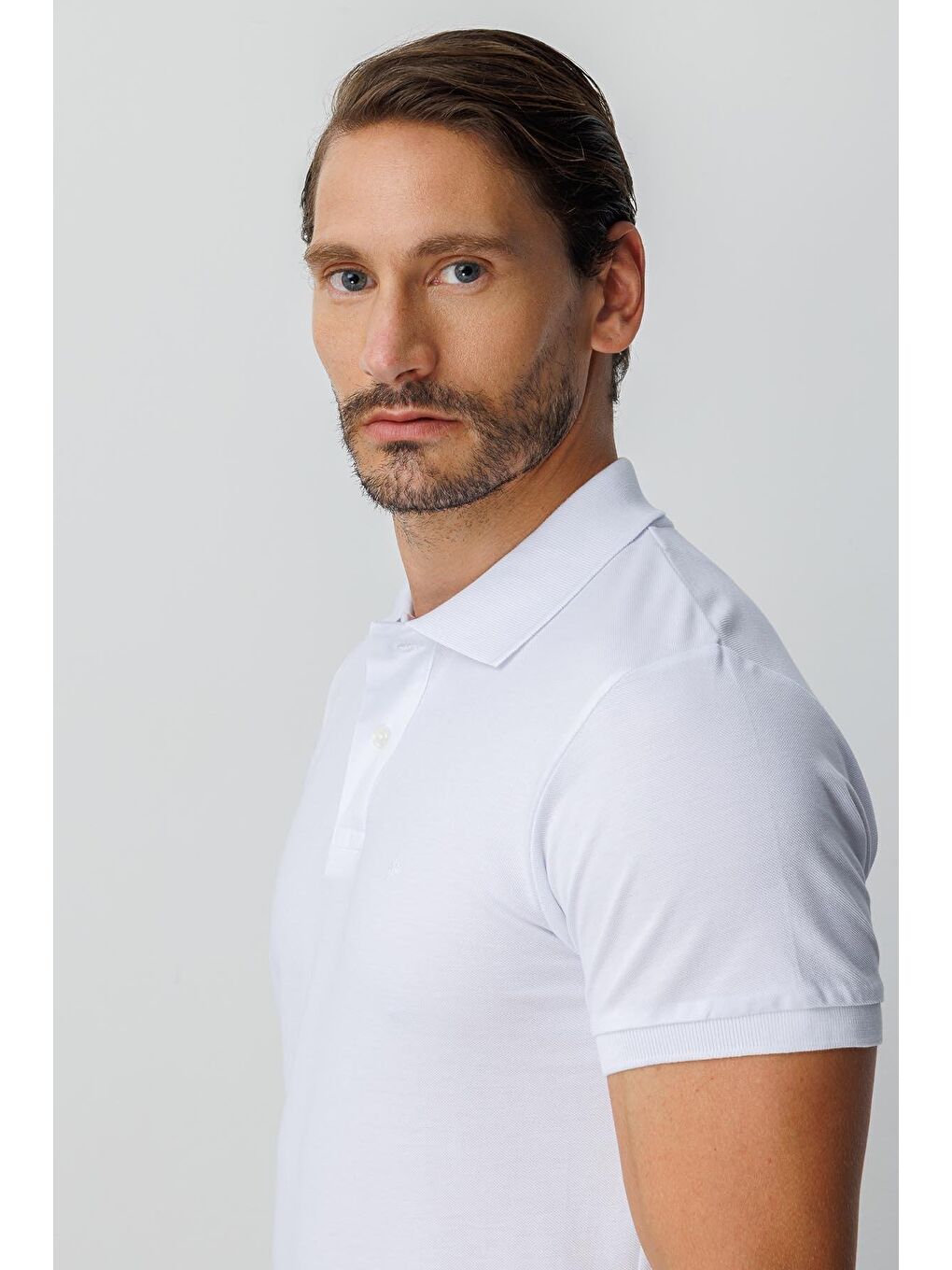 Beyaz Modern Fit Dar Kalıp Polo Yaka Düz Kısa Kollu %100 Pamuk Tişört-3