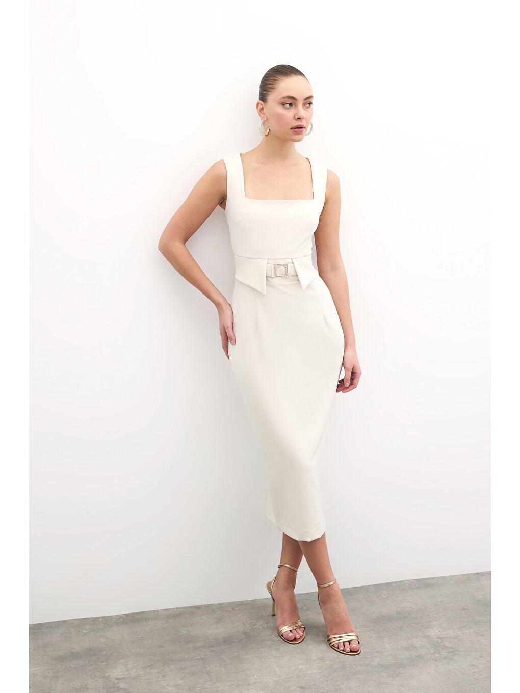 Bej Birleşik Aksesuarlı Kalem Elbise - Taş-2