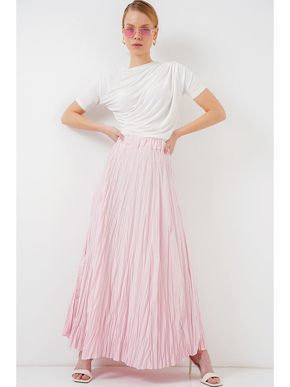 Pembe Kadın Uzun Kırışık Etek 8042 - Pudra
