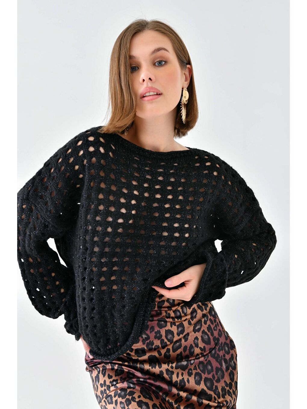 Siyah Simli Örgü Detaylı Oversize Bisiklet Yaka Triko Kazak