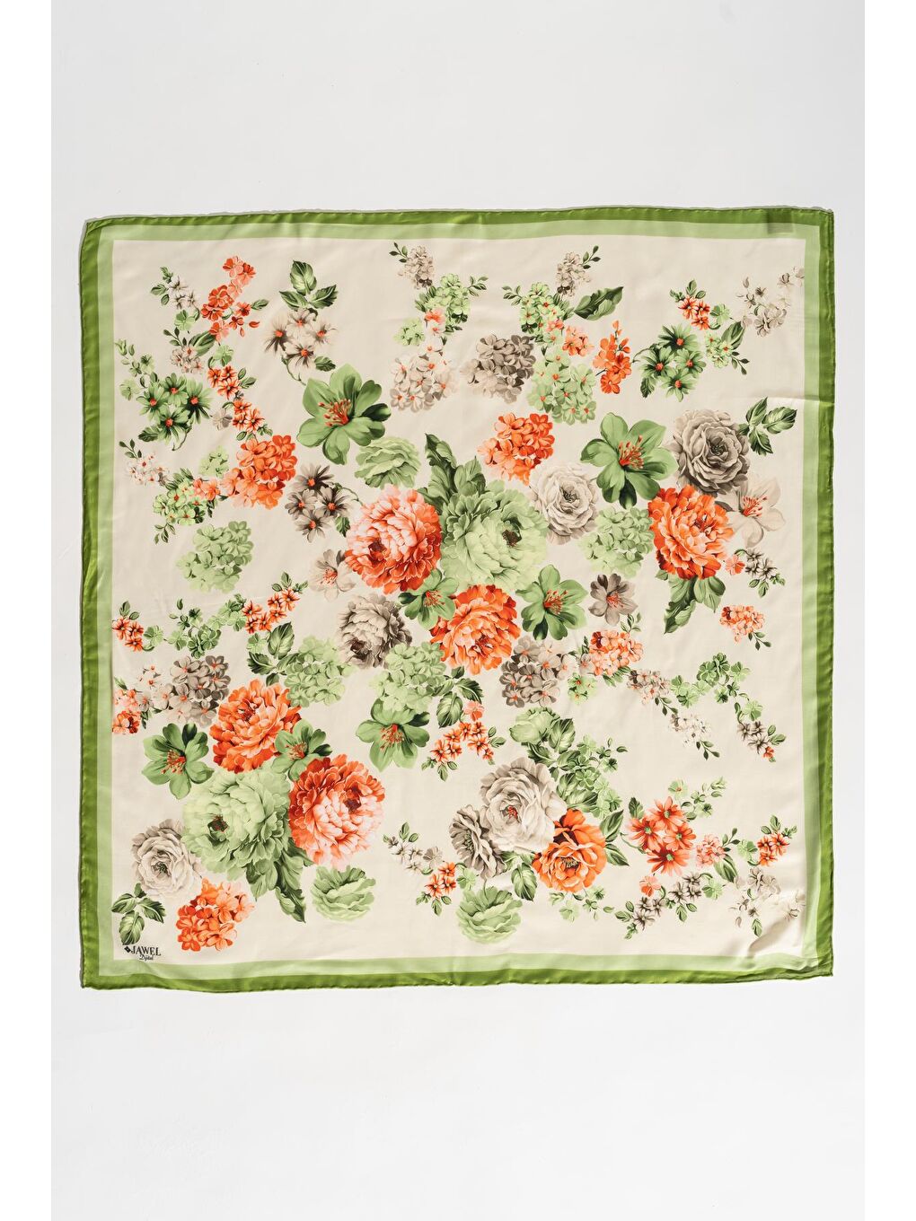 Yeşil Kadın Tesettür Digital Baskılı Gül Desen Eşarp-4