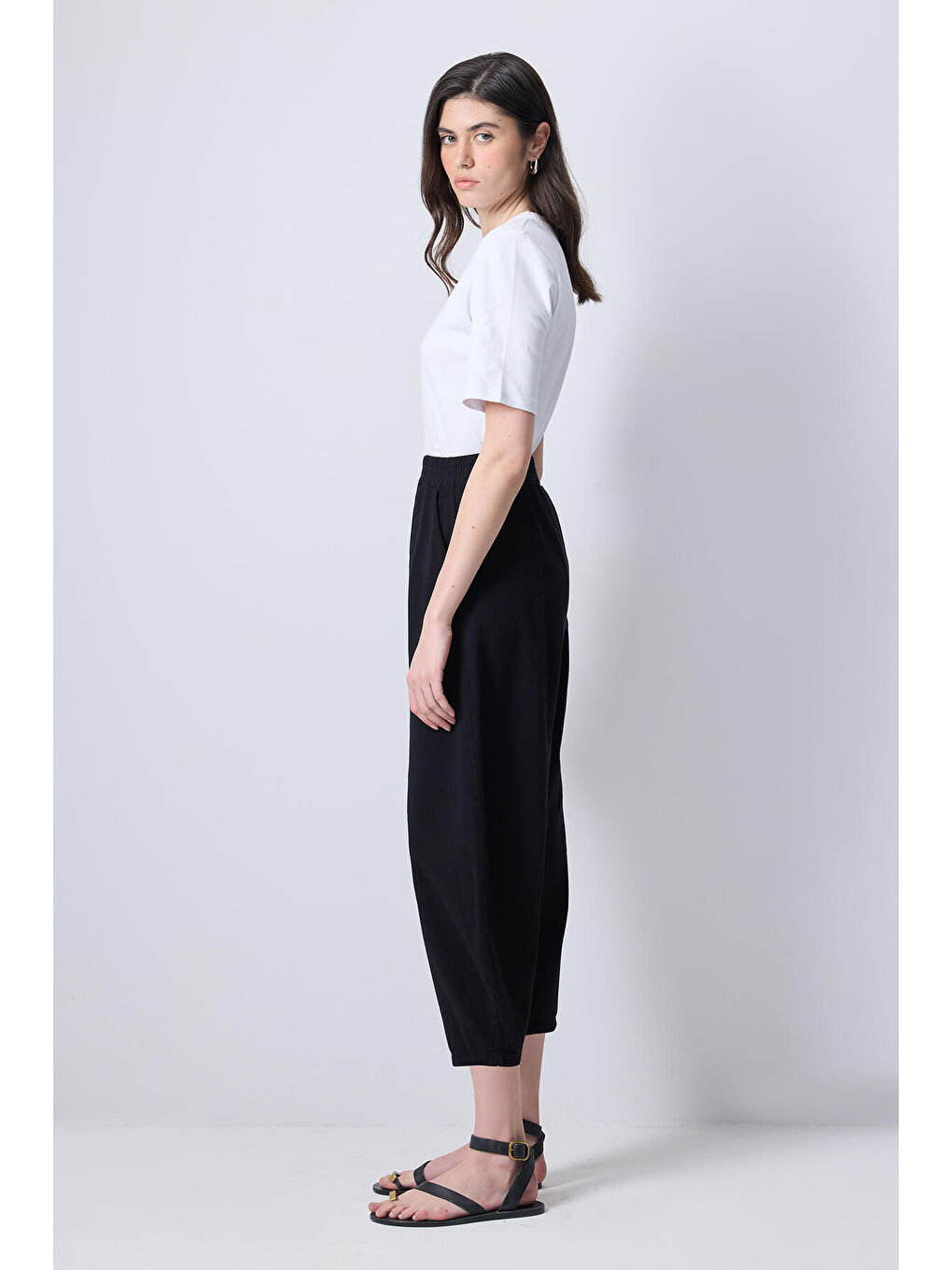 Siyah Beli Lastikli Havuç Pantolon-2