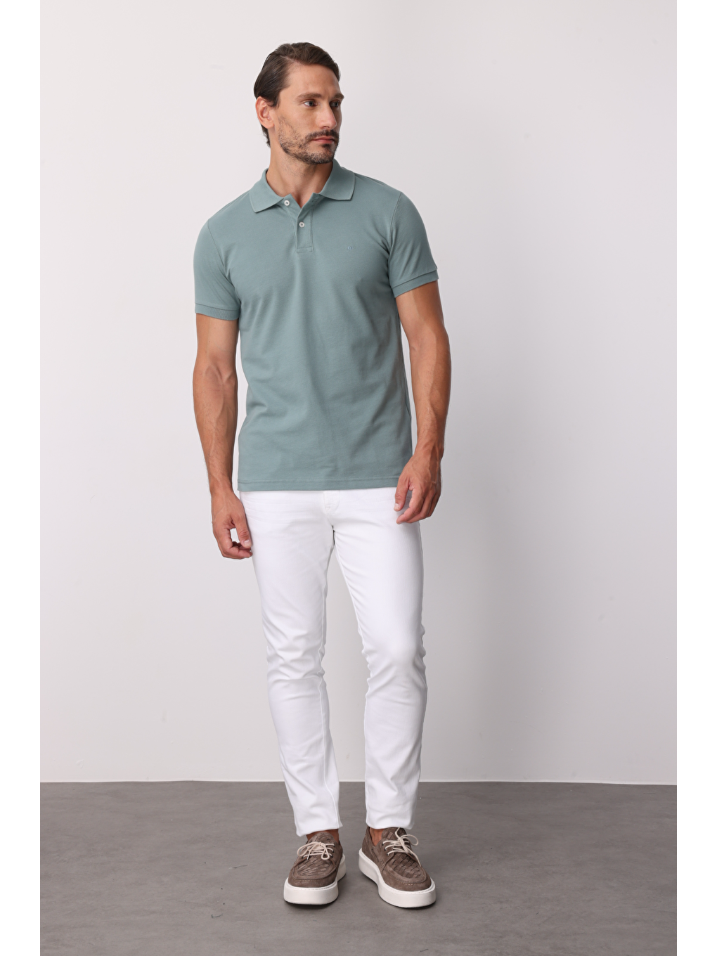 Açık Yeşil Modern Fit Dar Kalıp Polo Yaka Düz Kısa Kollu %100 Pamuk Tişört-2