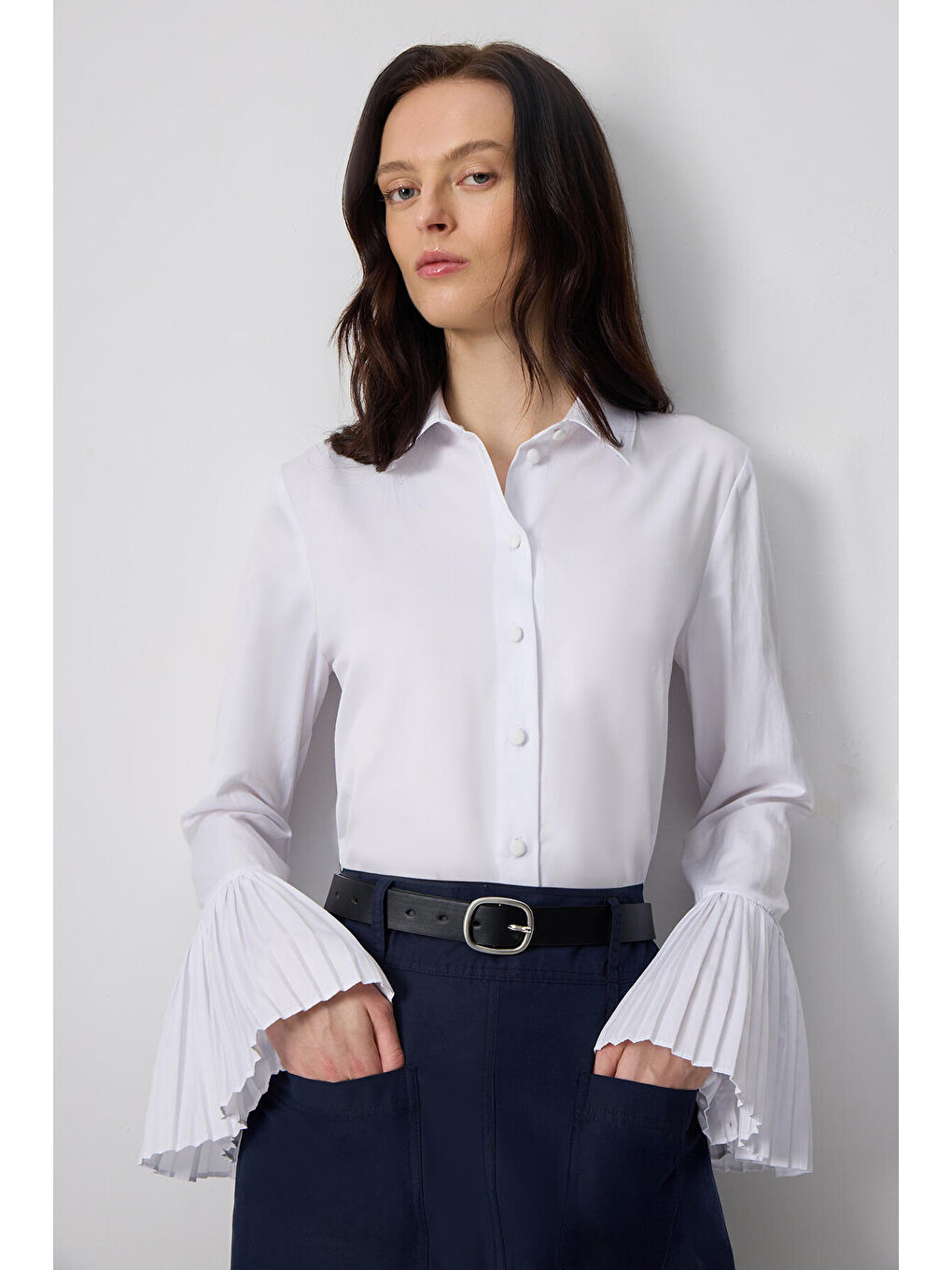 Beyaz Pileli Manşet Gömlek Body-1