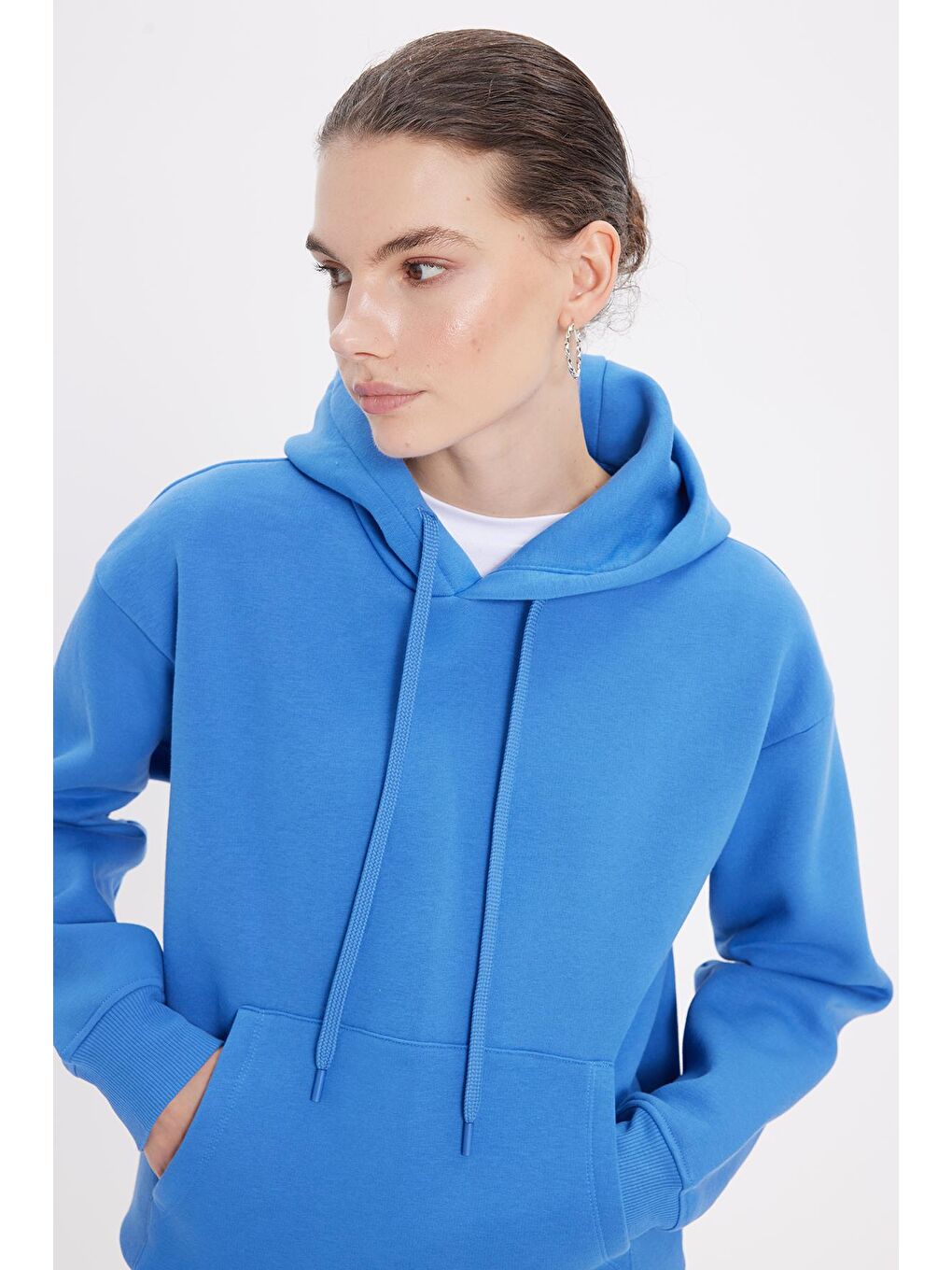 Kadın Oversize Geniş Kesim Pamuklu Yumuşak Dokulu İçi Polarlı Basic Mavi Kapüşonlu Sweatshirt