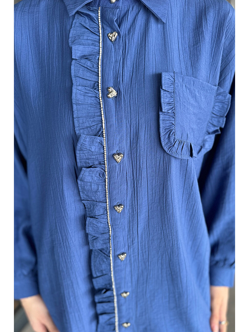 İndigo Ön Taş Ve Fırfır Detaylı Tesettür Gömlek-4