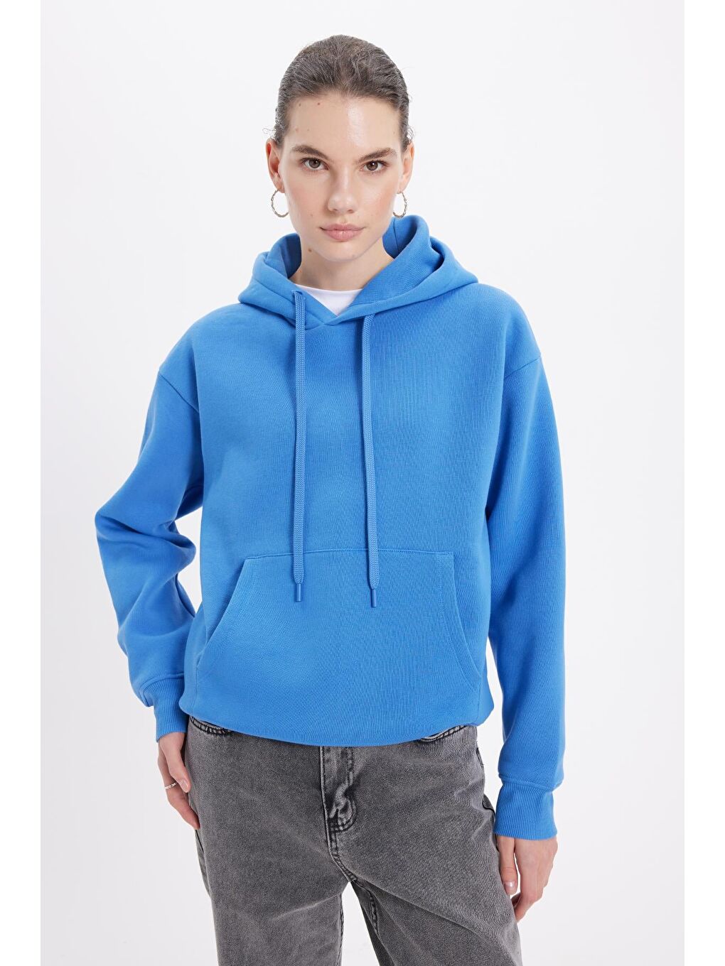 Kadın Oversize Geniş Kesim Pamuklu Yumuşak Dokulu İçi Polarlı Basic Mavi Kapüşonlu Sweatshirt-1