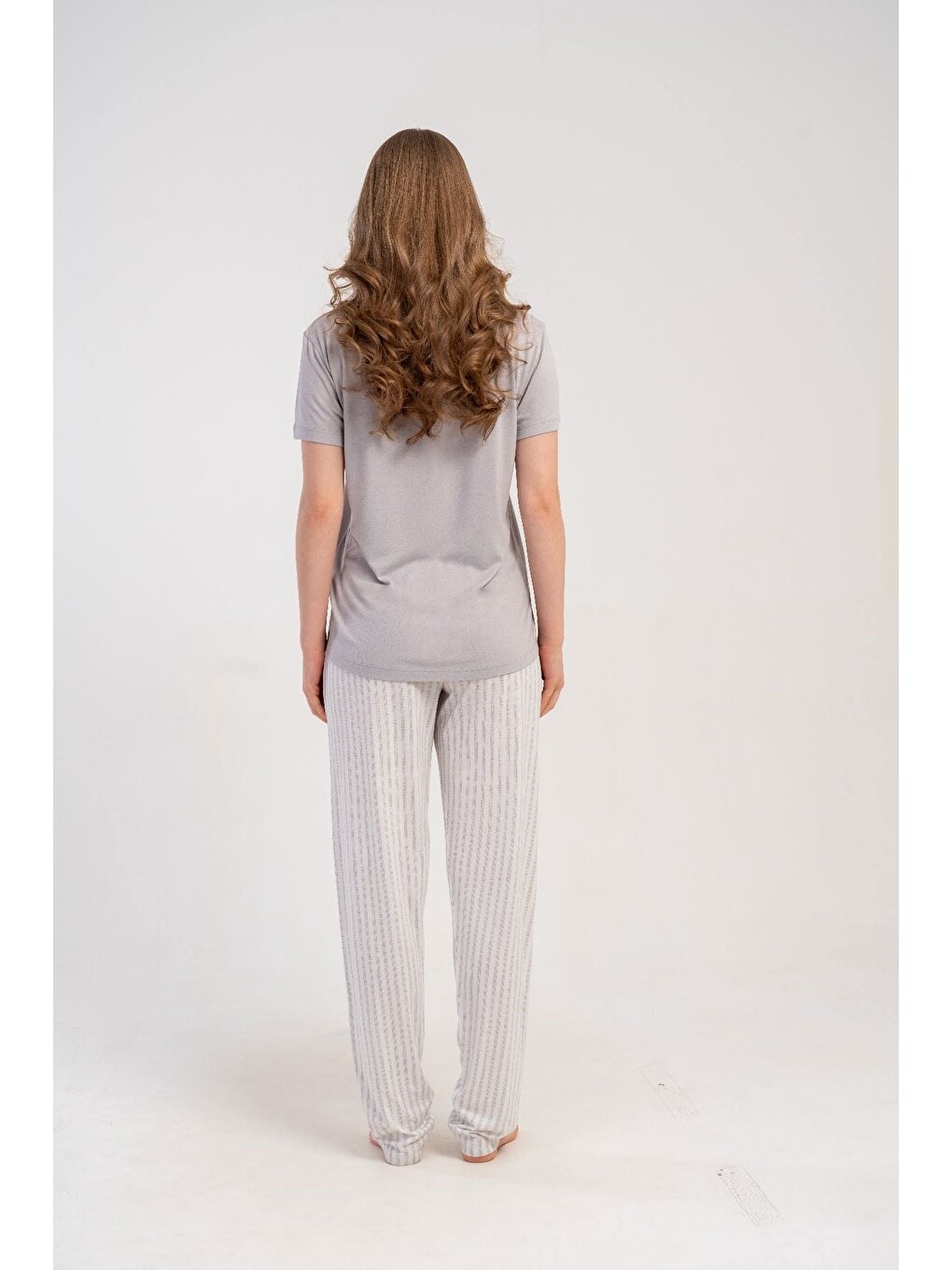 Damla Yaka Yarım Düğmeli Pijama Takımı Gri-512222-4